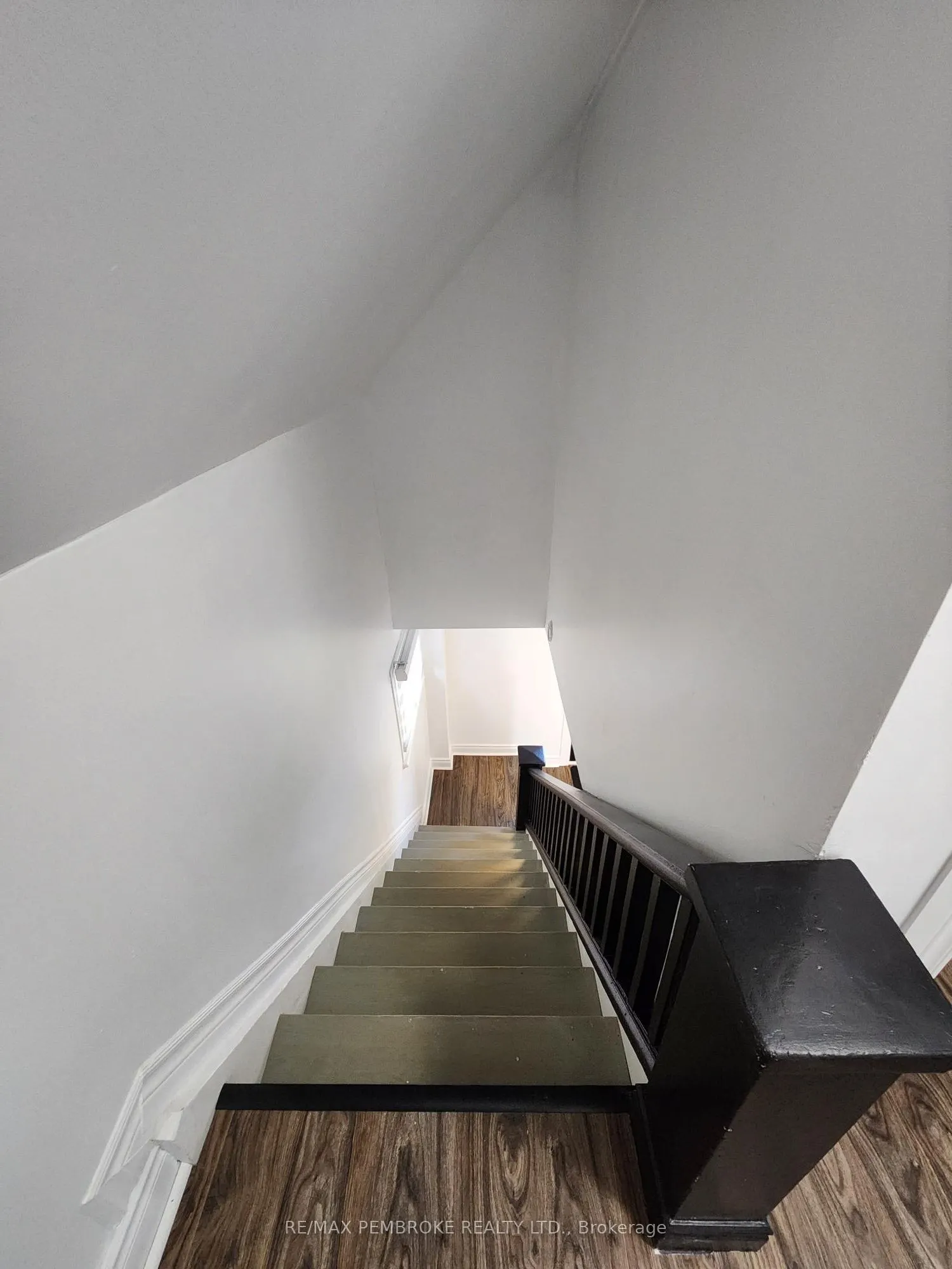 541 Giroux Street