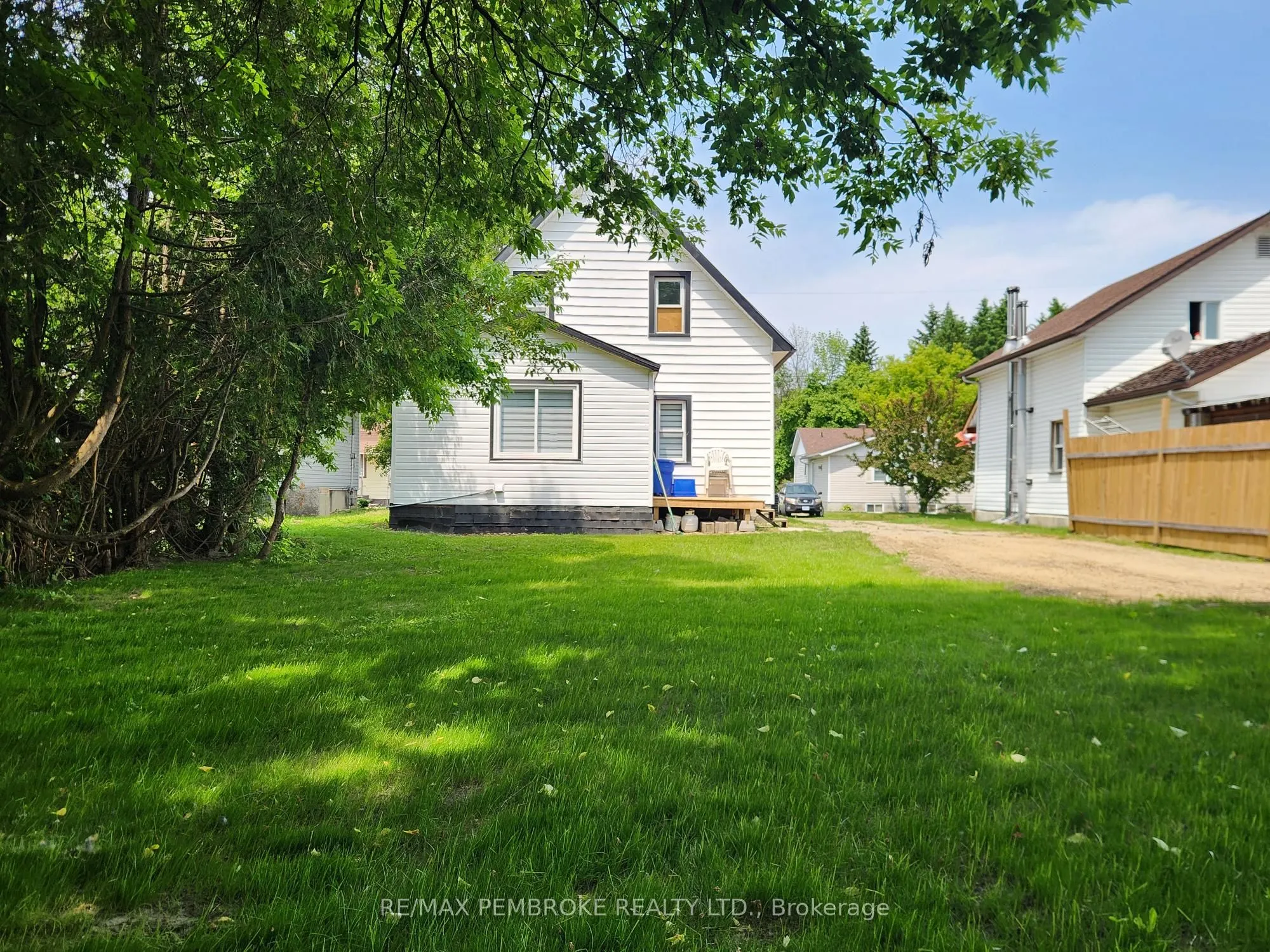 541 Giroux Street