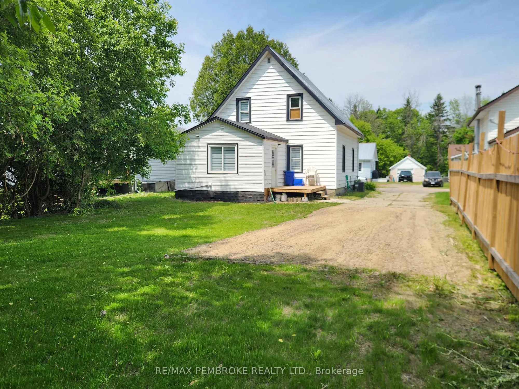 541 Giroux Street
