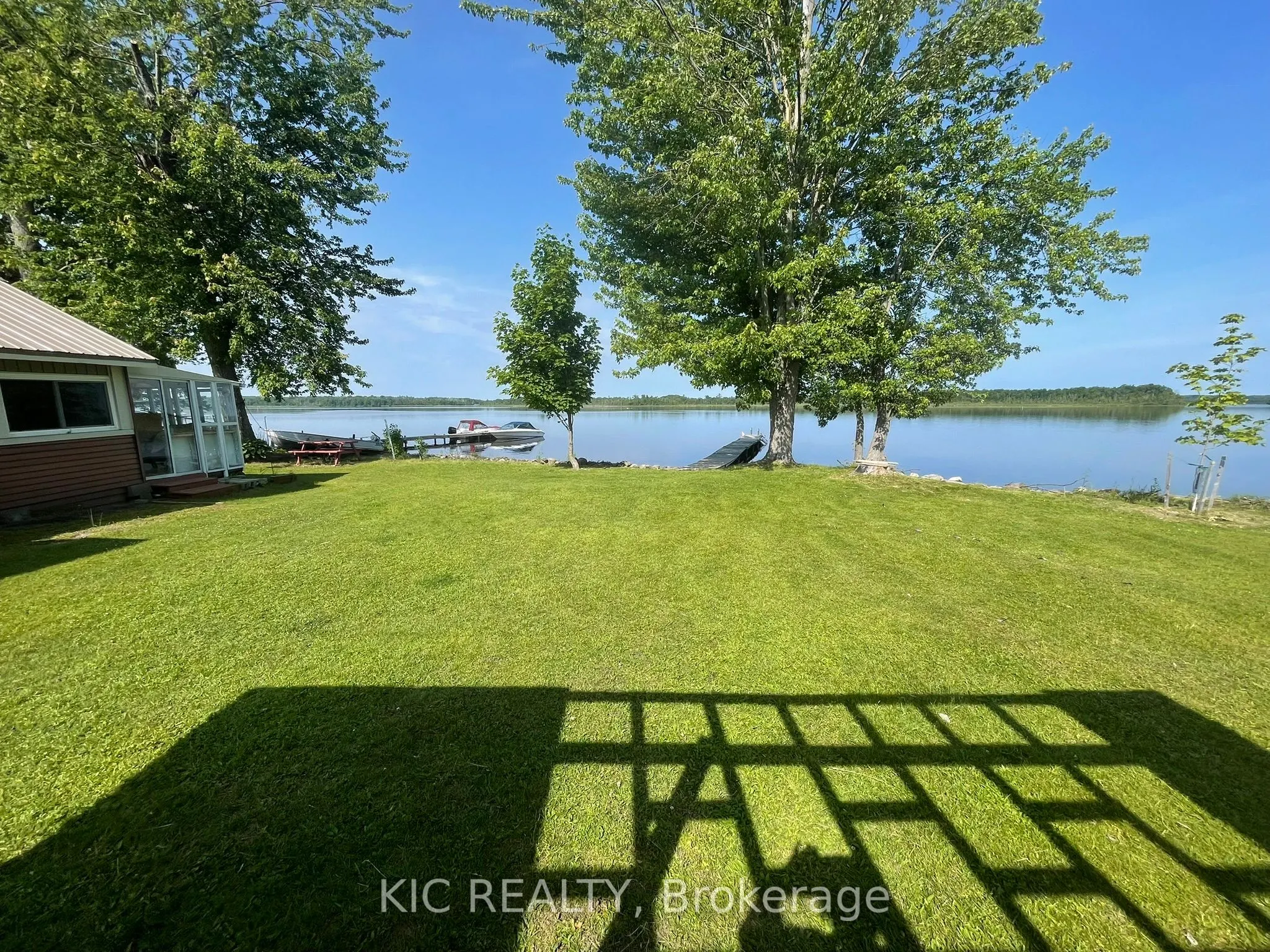 22  #15 LAKE Road