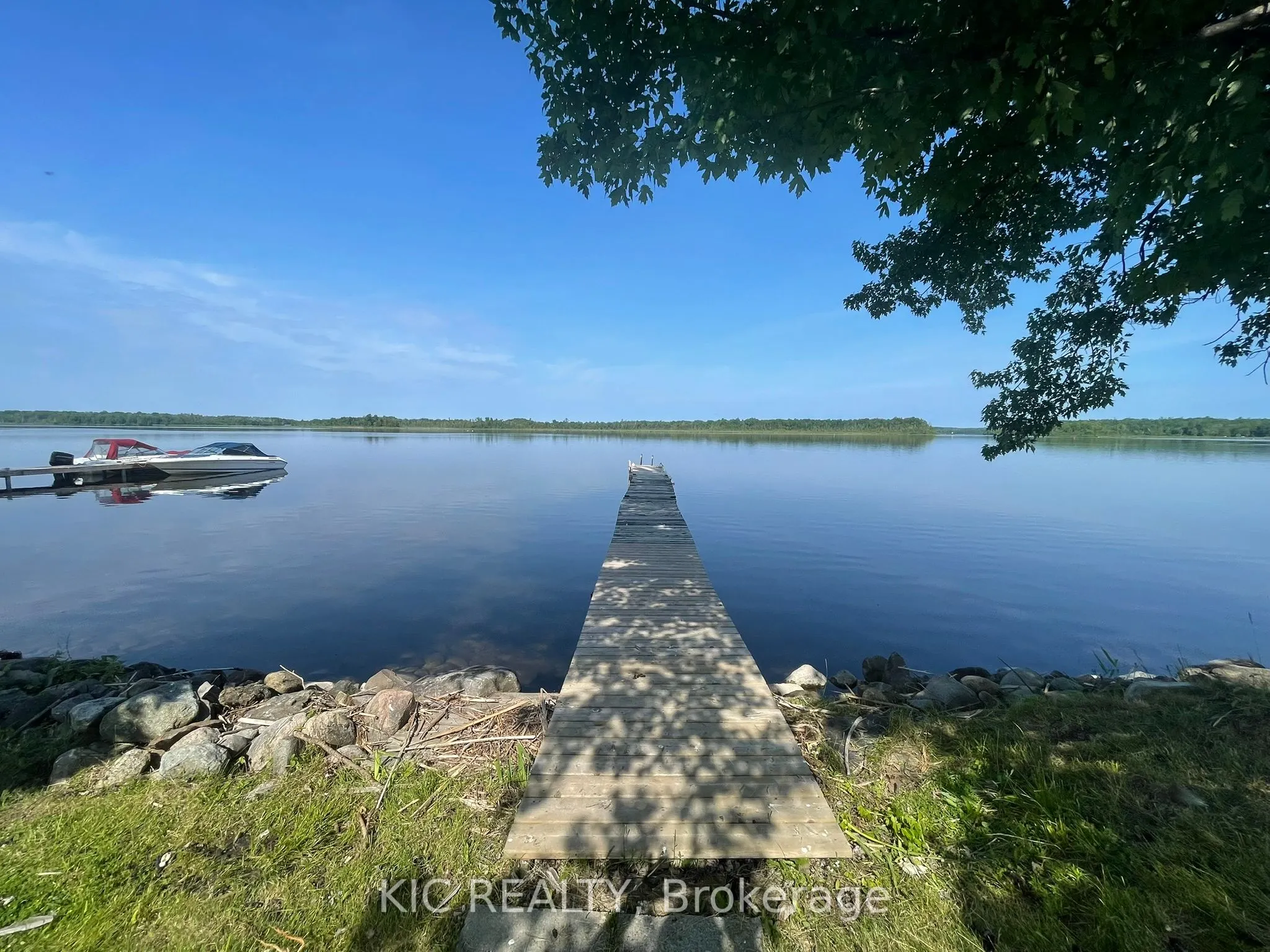22  #15 LAKE Road