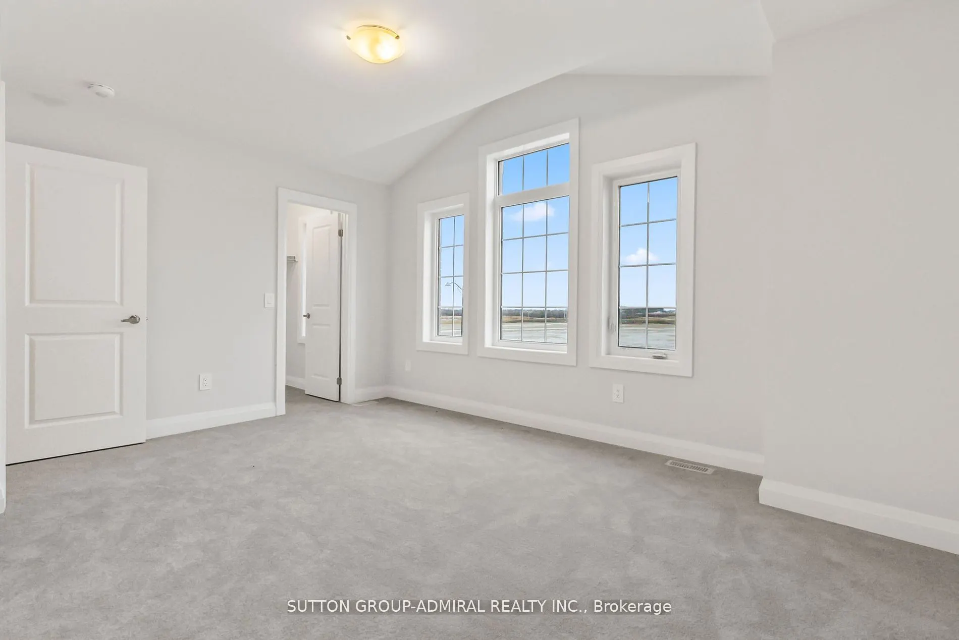 32 Mckay Avenue