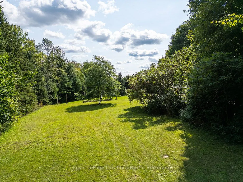 245596 22 Side Road