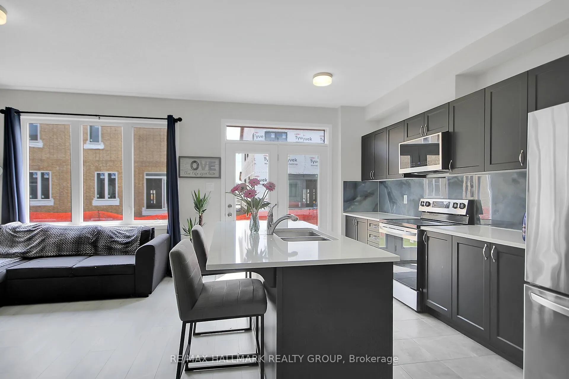 676 Quilter Row