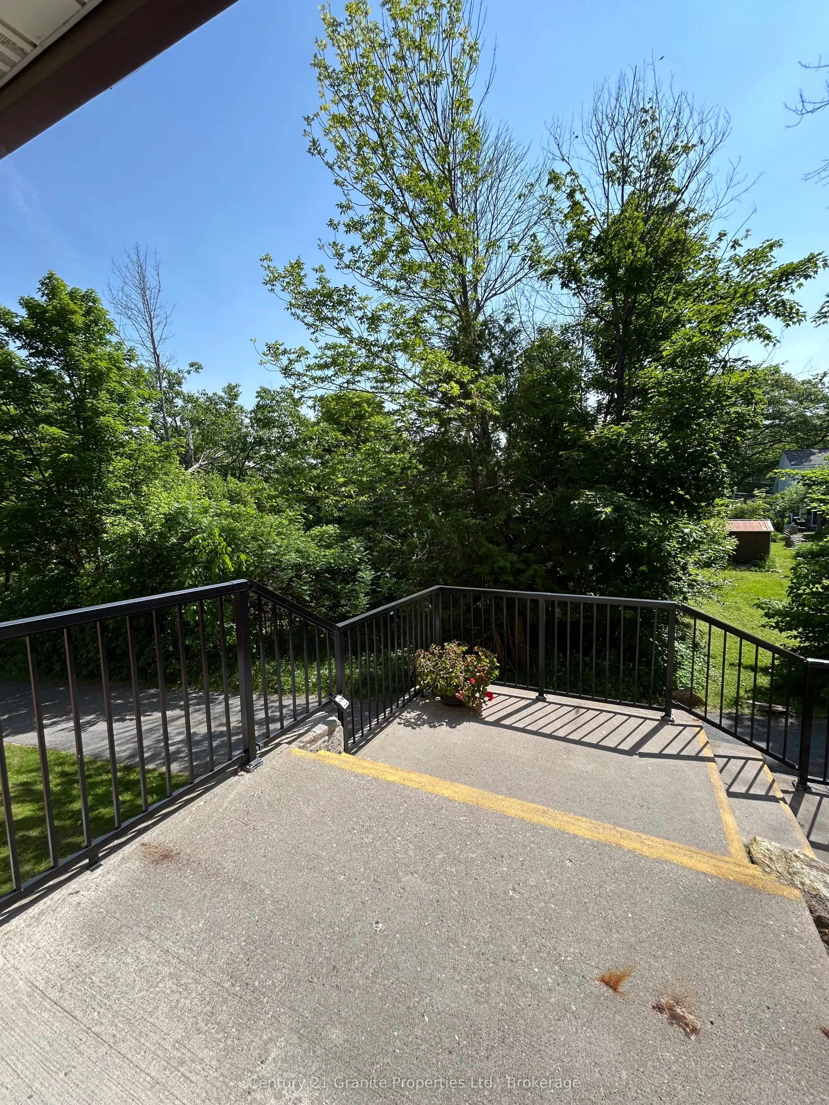 200 Beaconview Heights, #306