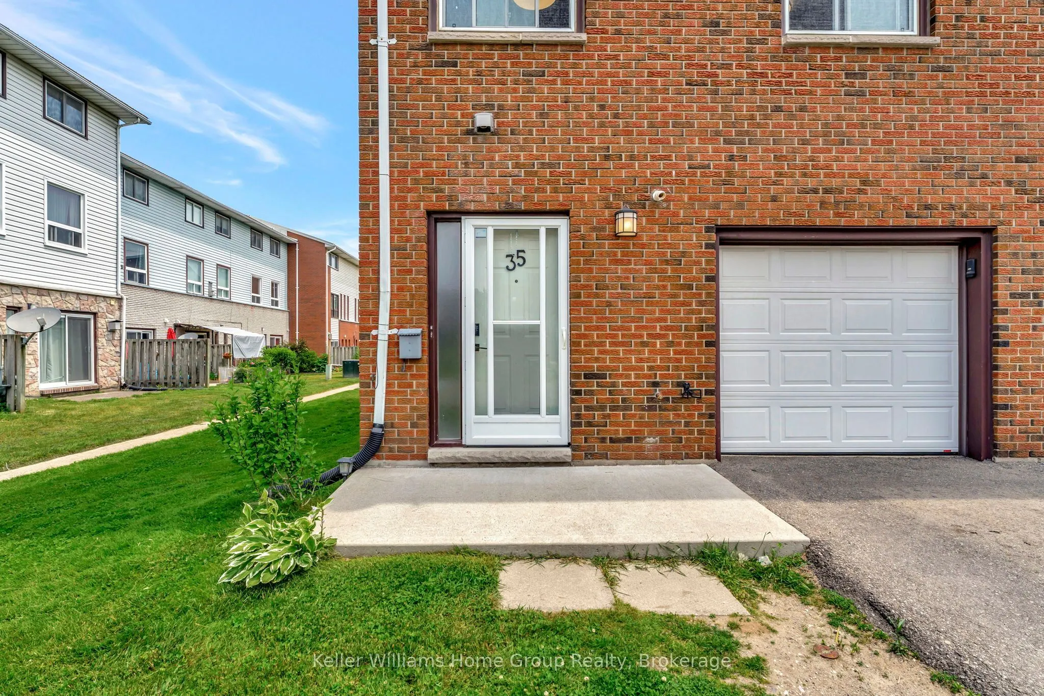 129 Concession Street E #35