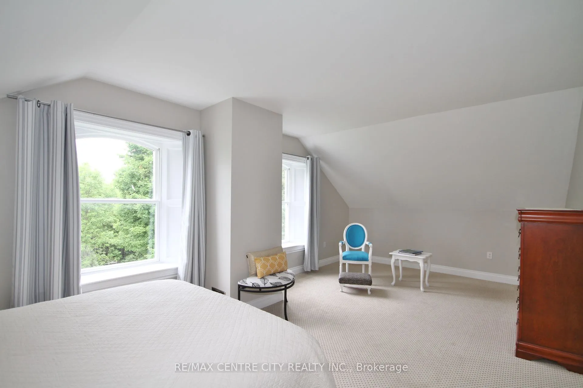 3000 Roger Stevens Road