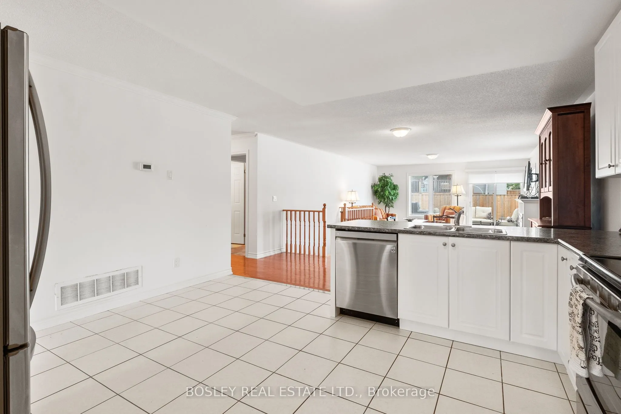 4 Austin Court