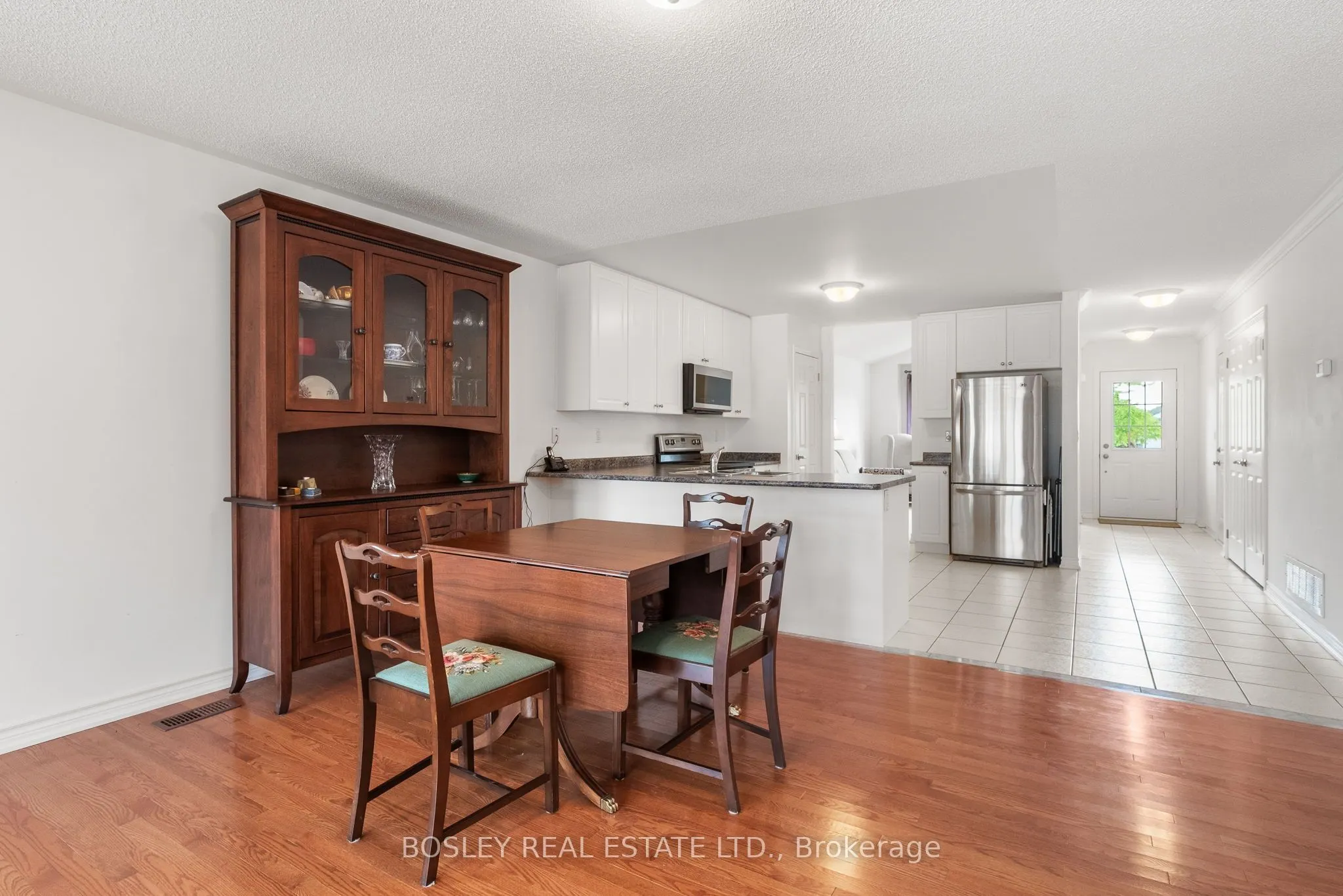 4 Austin Court