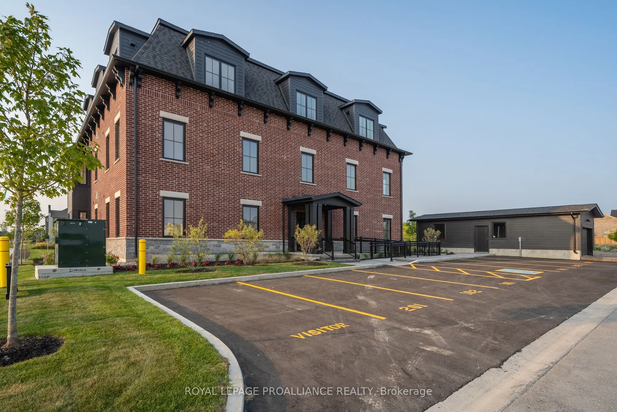 941 Charles Wilson Parkway, #101