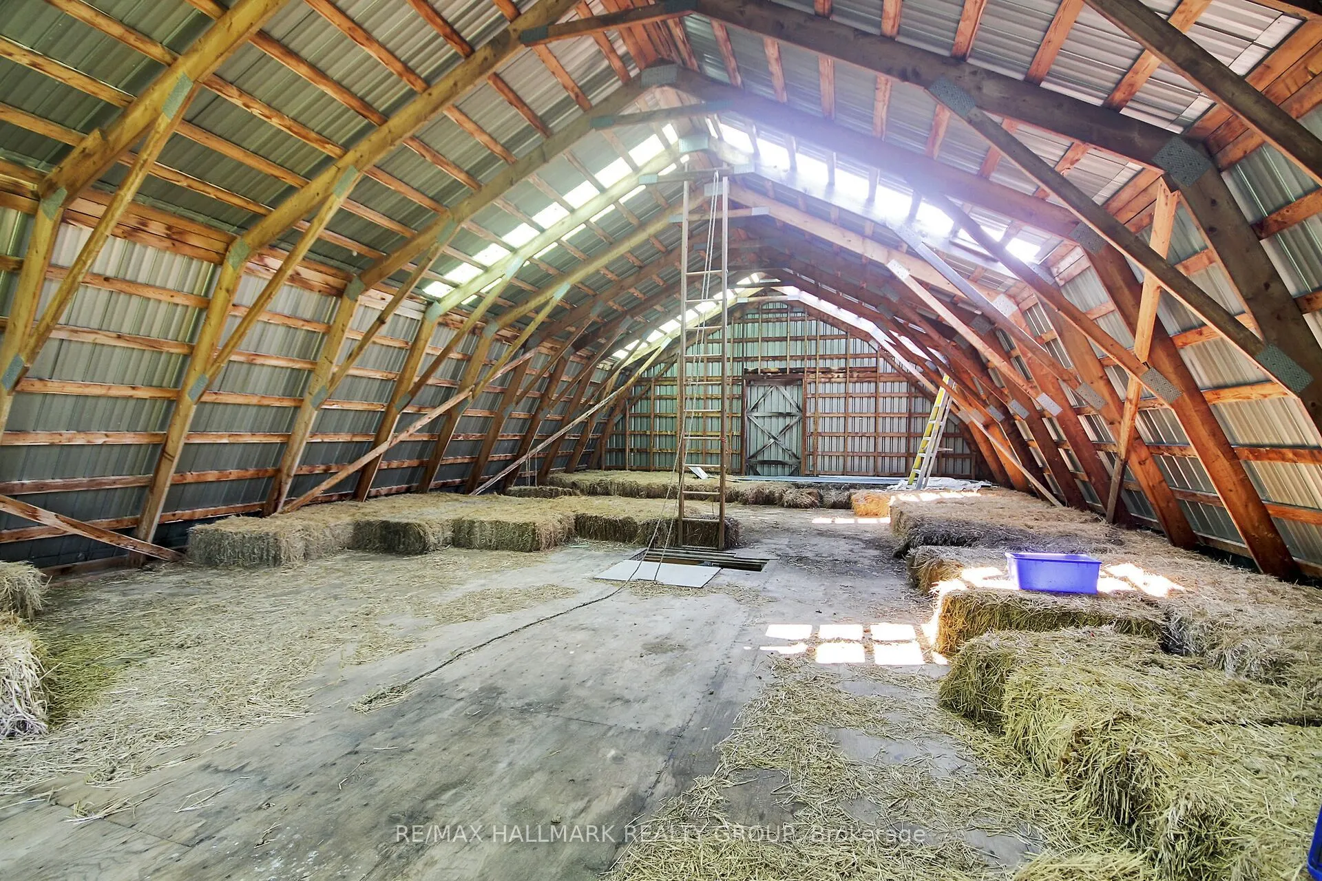 1352 County 43 Road Highway W