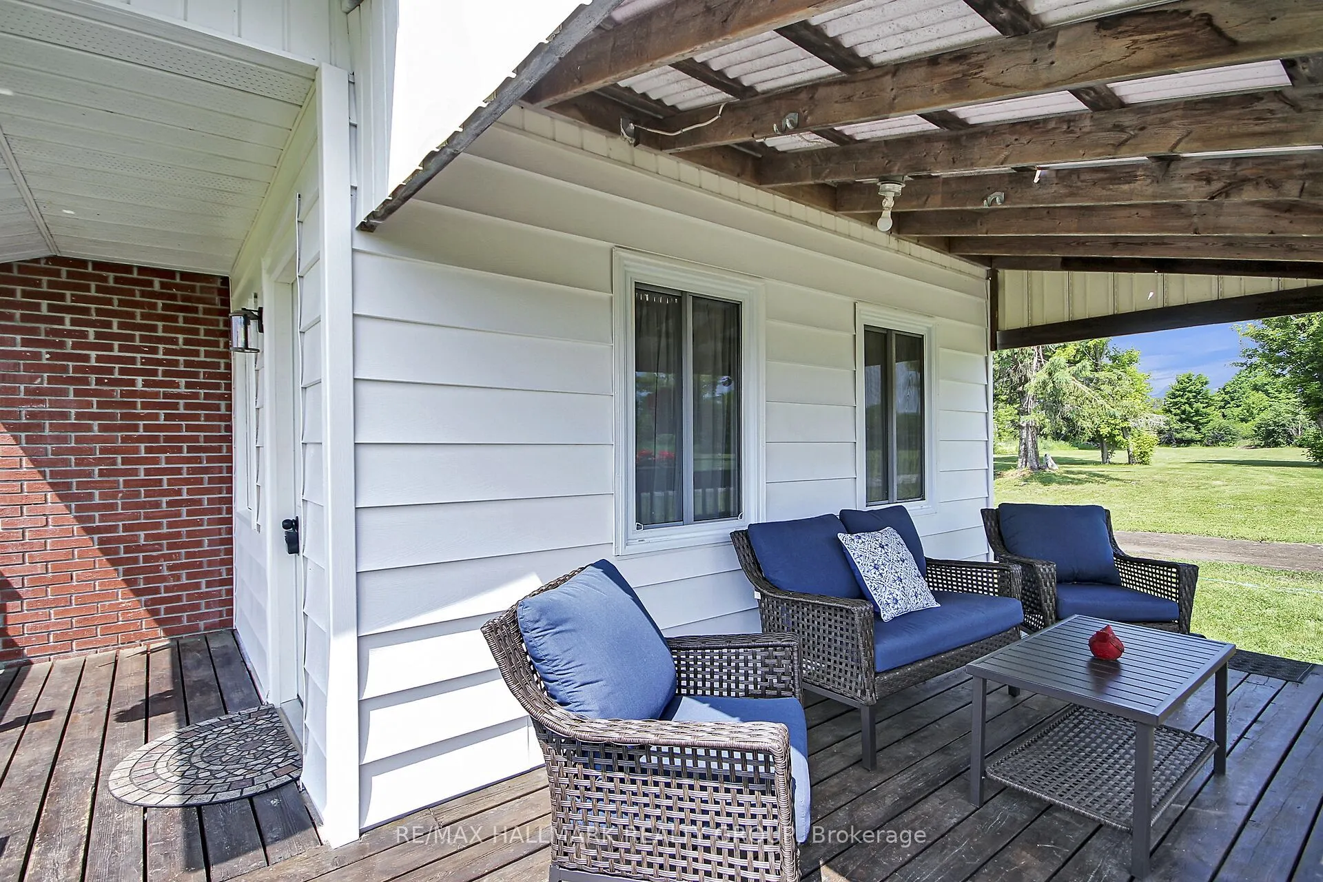 1352 County 43 Road Highway W