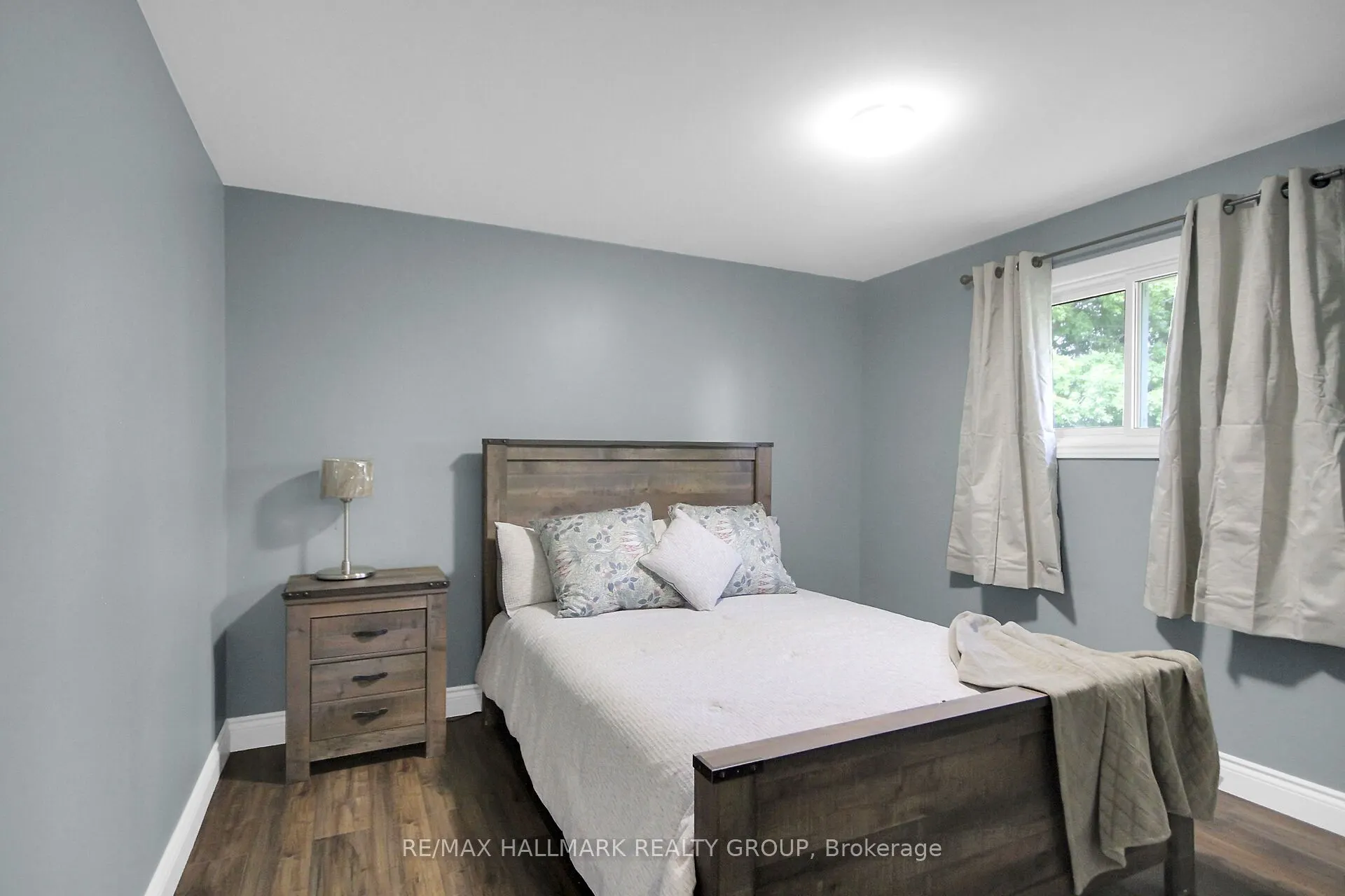 1352 County 43 Road Highway W