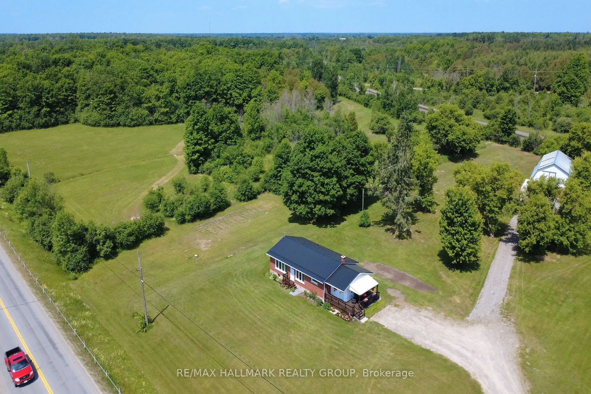 1352 County 43 Road Highway W