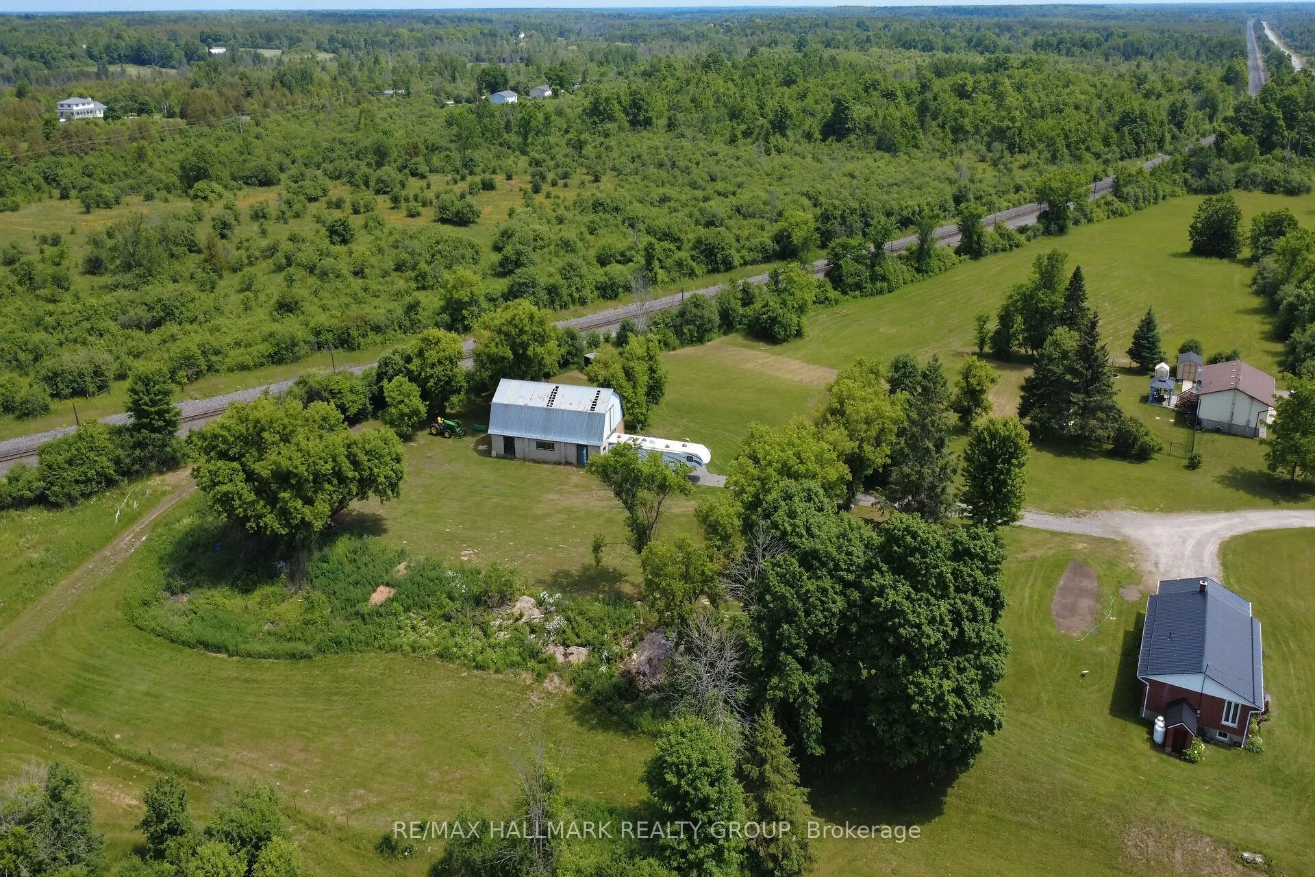 1352 County 43 Road Highway W