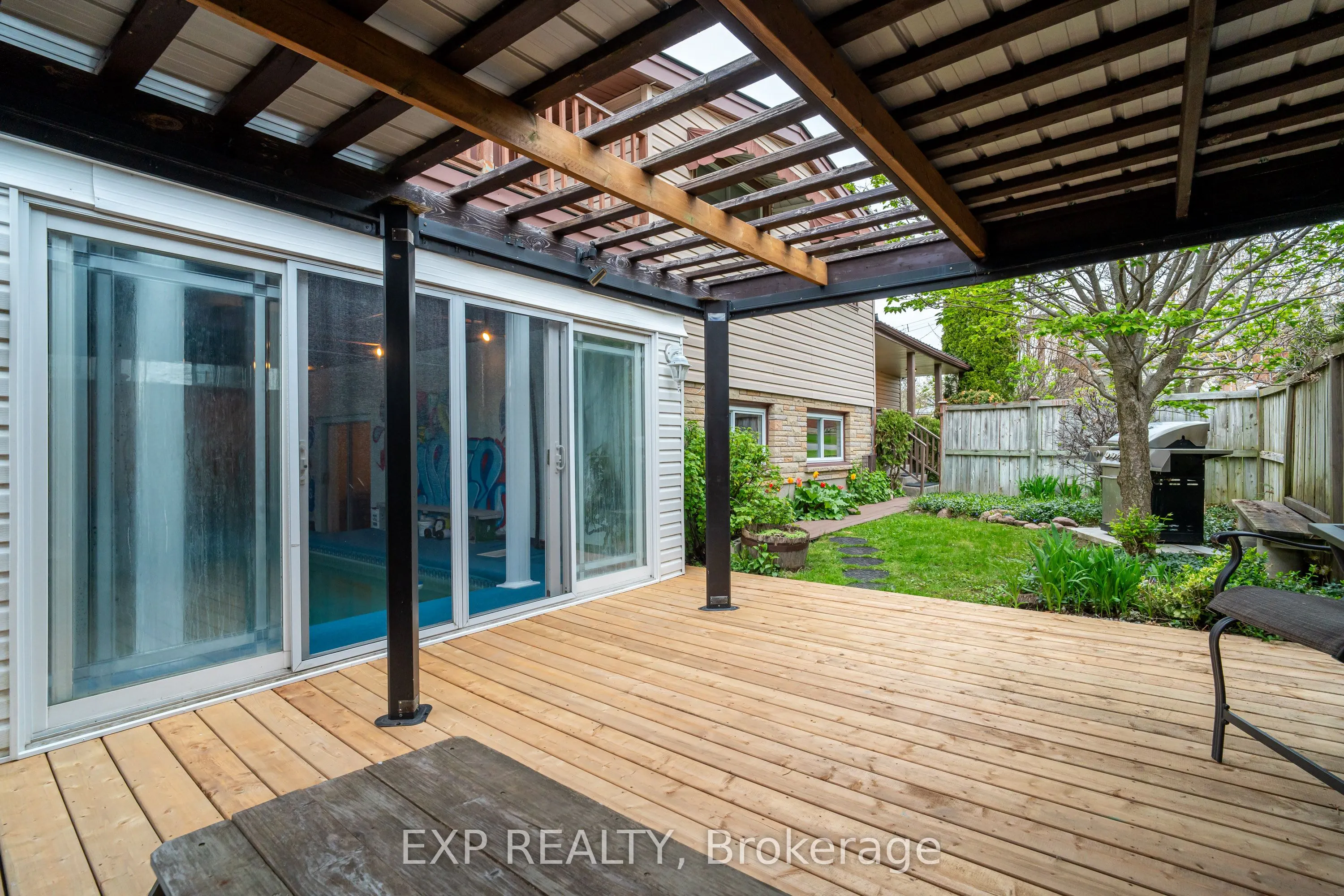 220 Ancaster Avenue