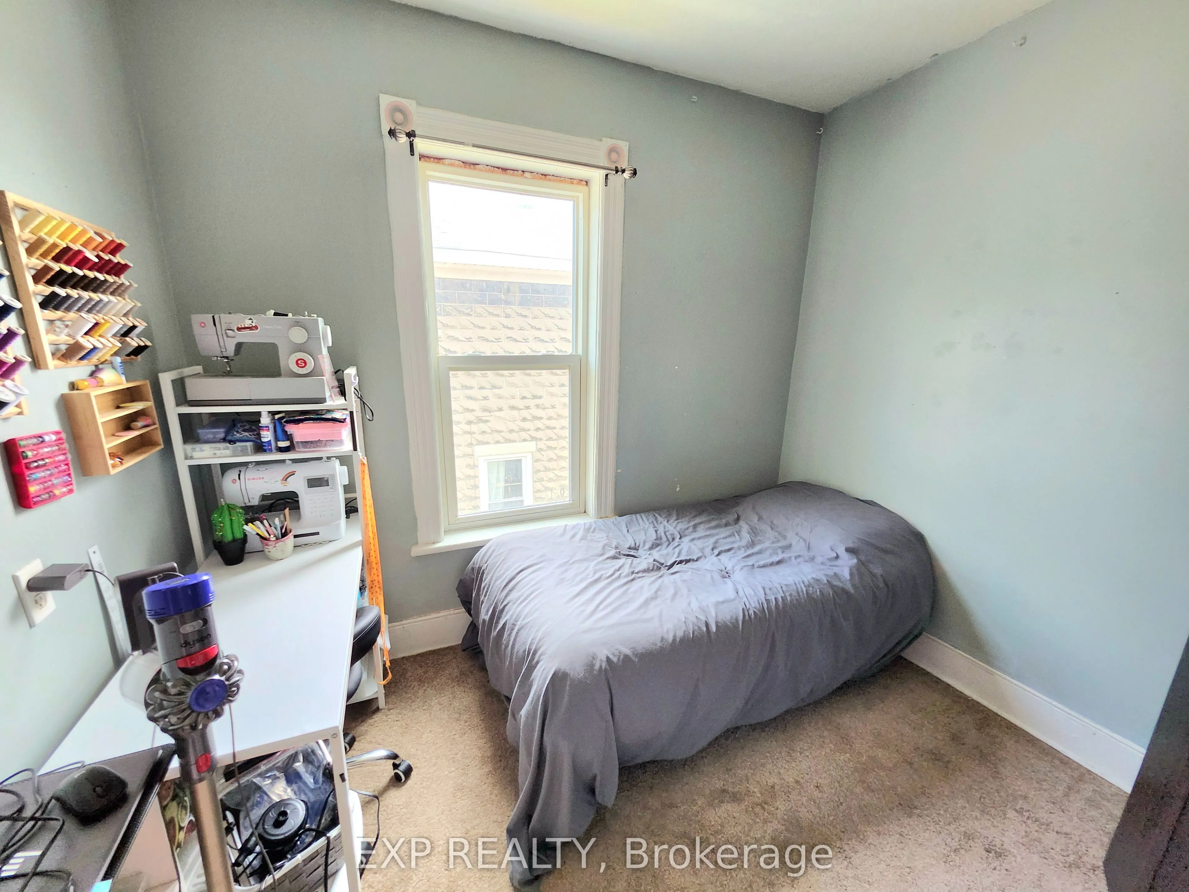 485 Dibble Street W