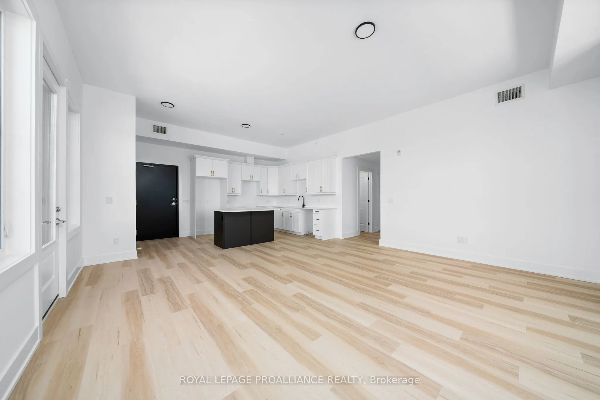 941 Charles Wilson Parkway, #201