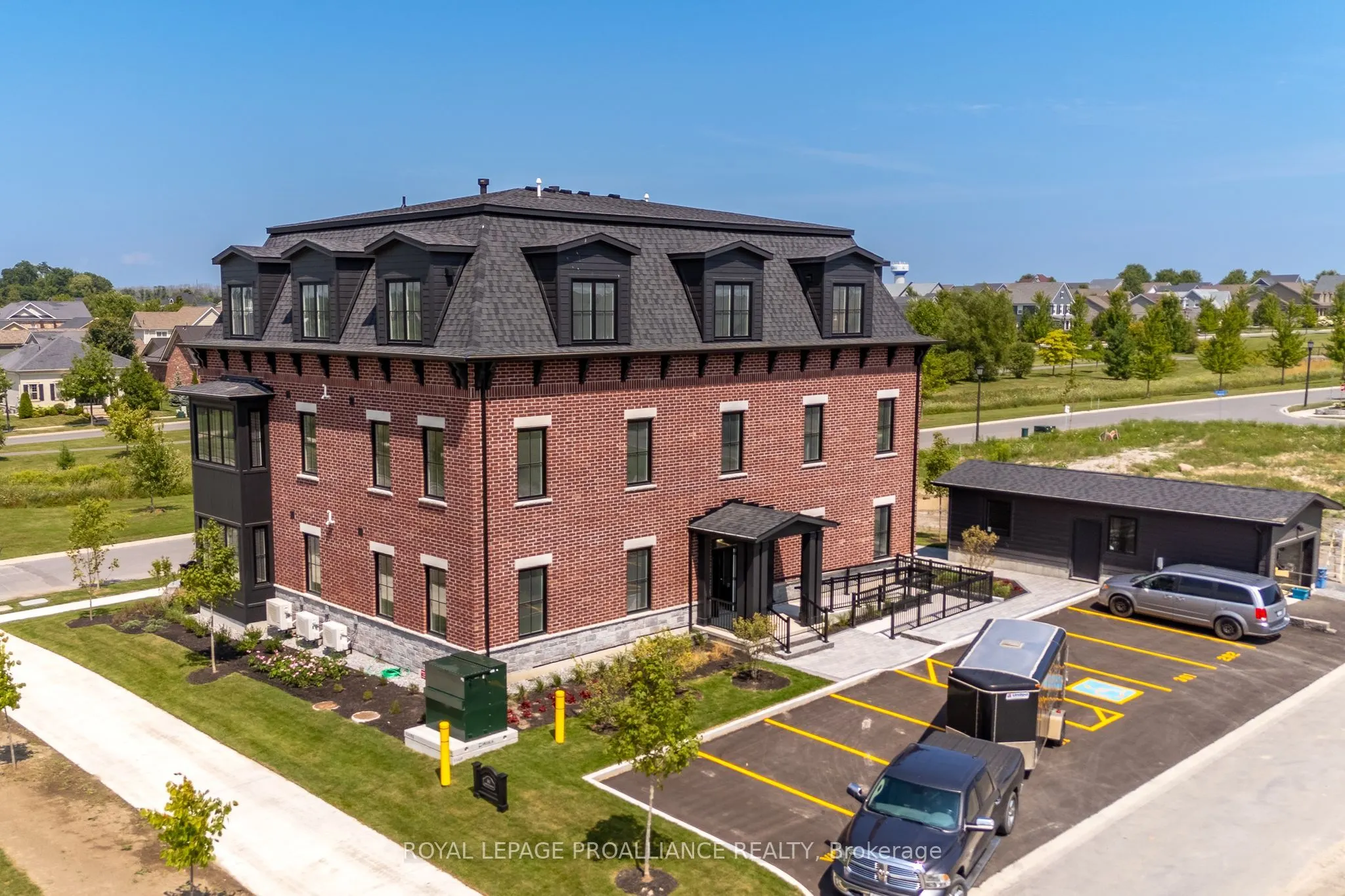 941 Charles Wilson Parkway, #301