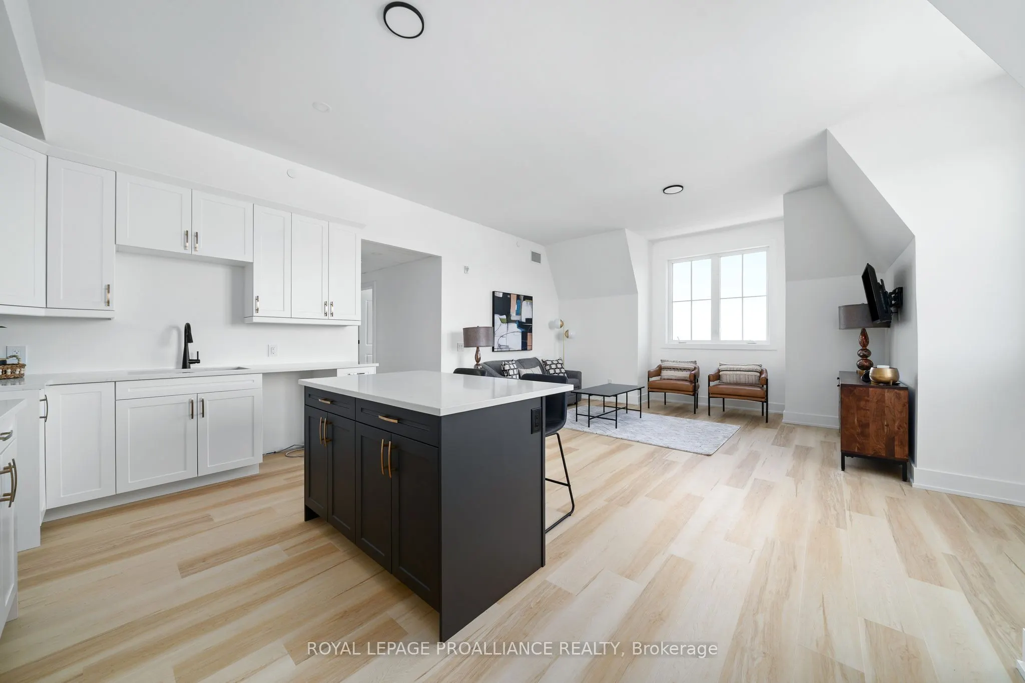 941 Charles Wilson Parkway, #301