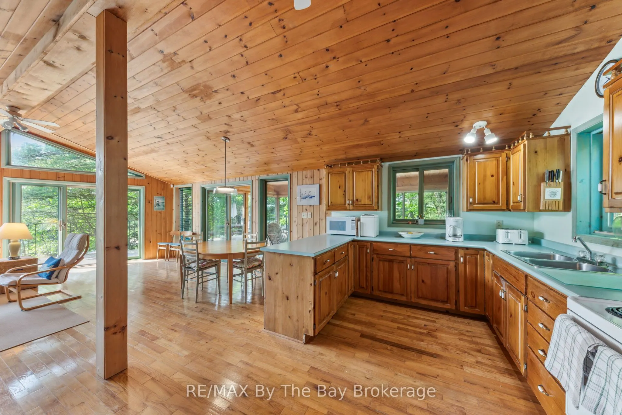 12 Is 3900 Georgian Bay