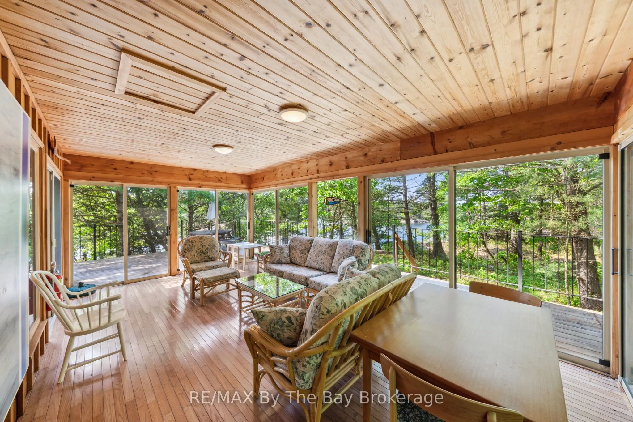 12 Is 3900 Georgian Bay