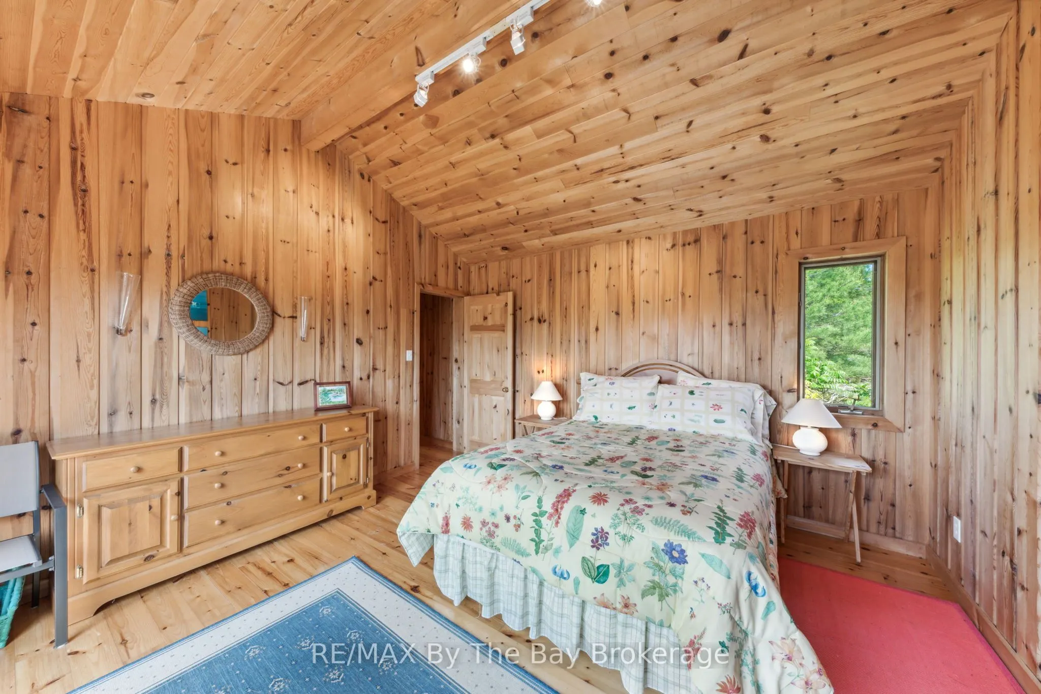 12 Is 3900 Georgian Bay