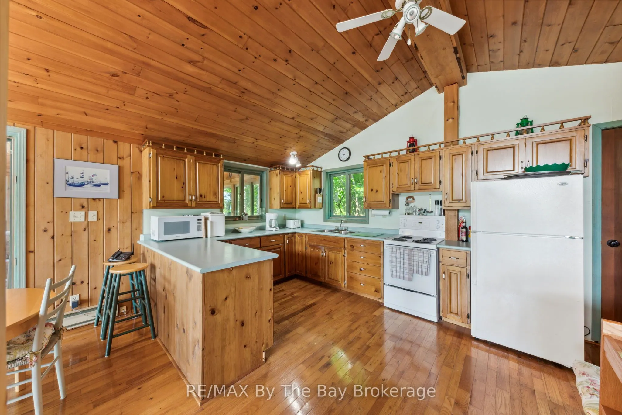 12 Is 3900 Georgian Bay