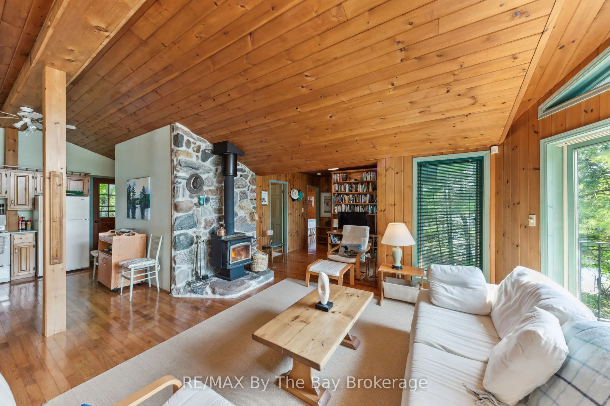 12 Is 3900 Georgian Bay