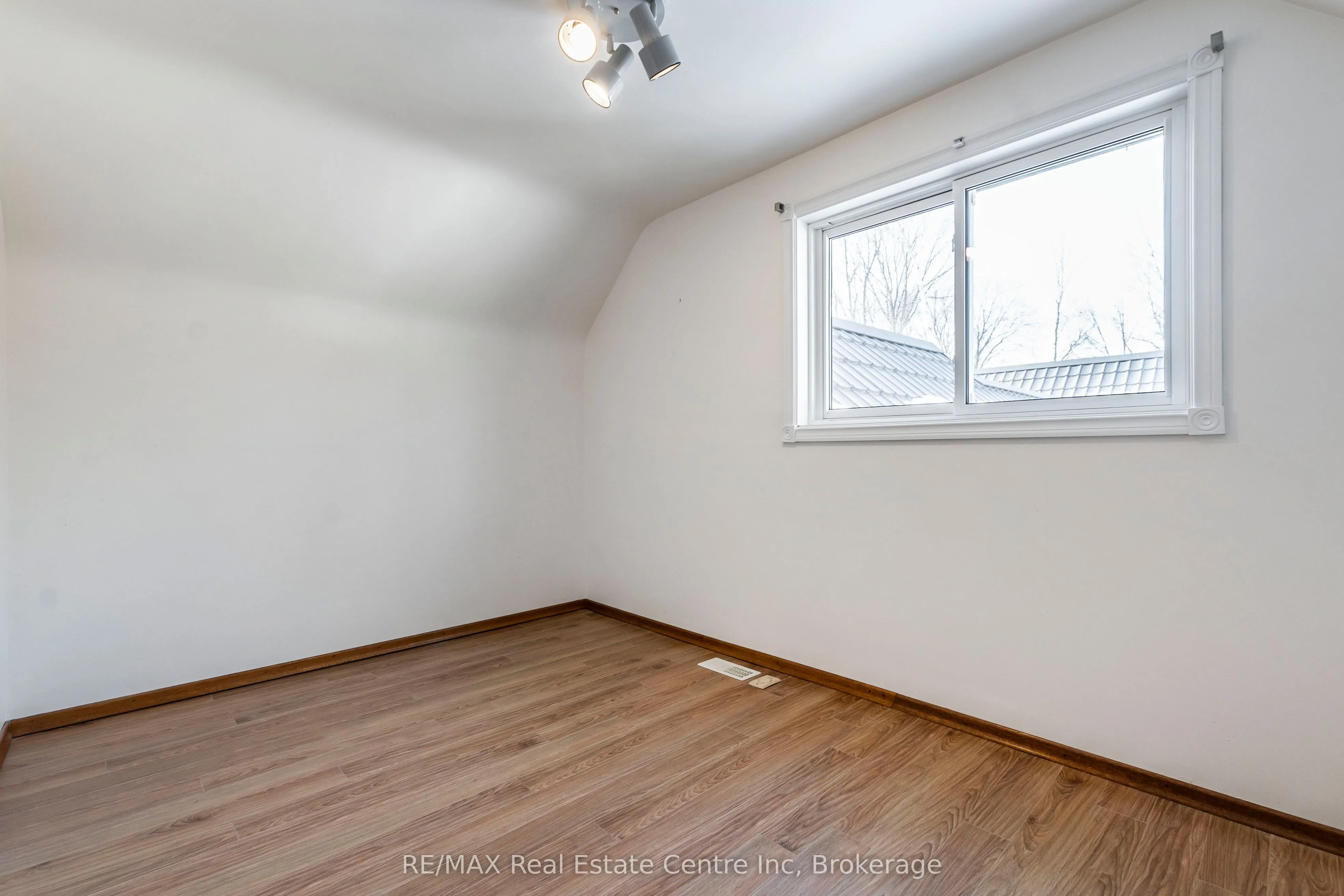 5539 Wellington Road 86