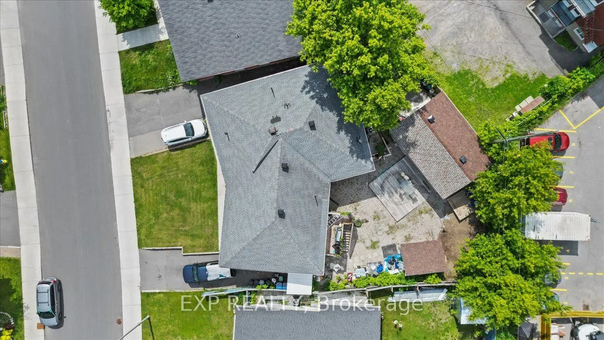 215 Lavergne Street
