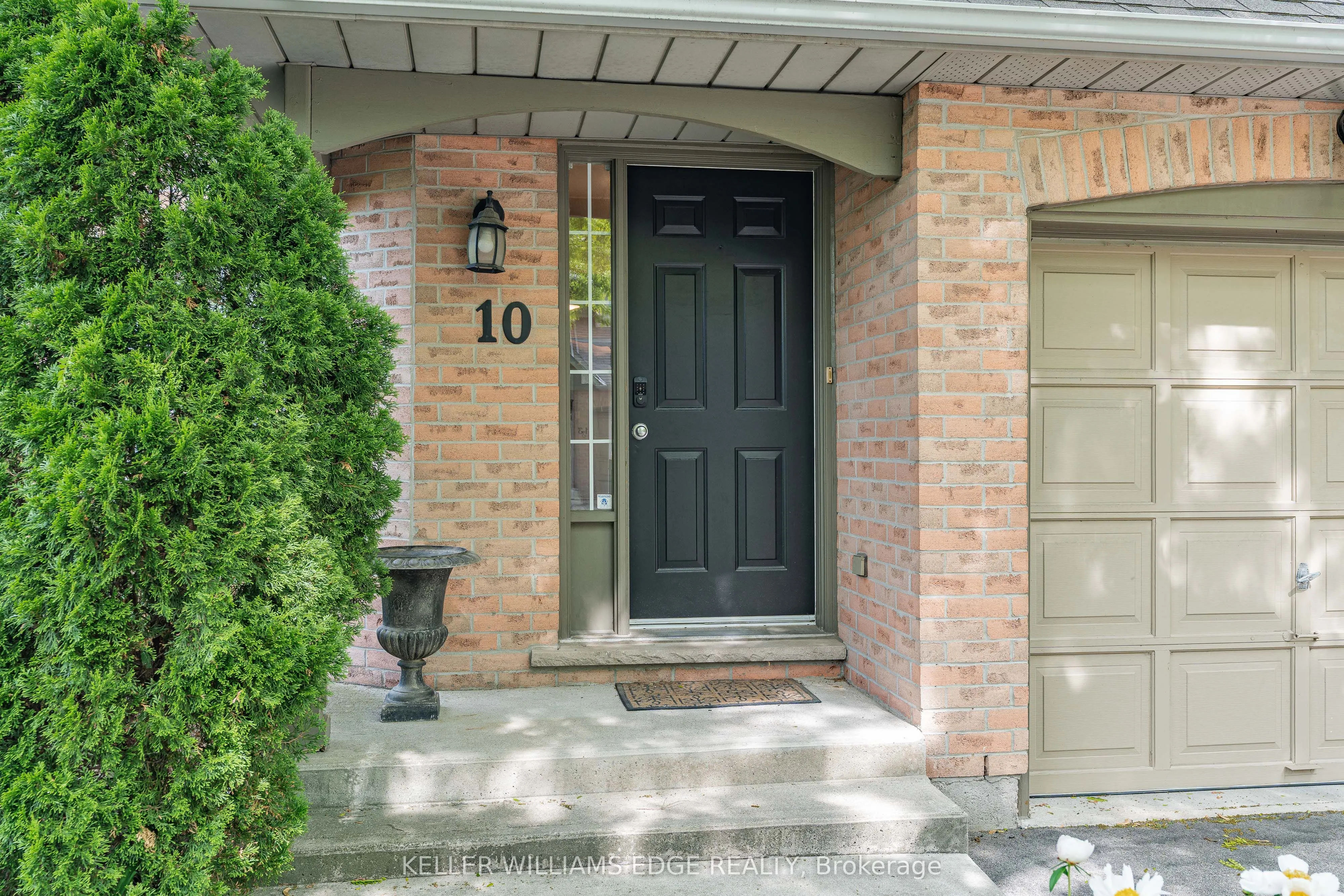 320 Hamilton Drive, #10