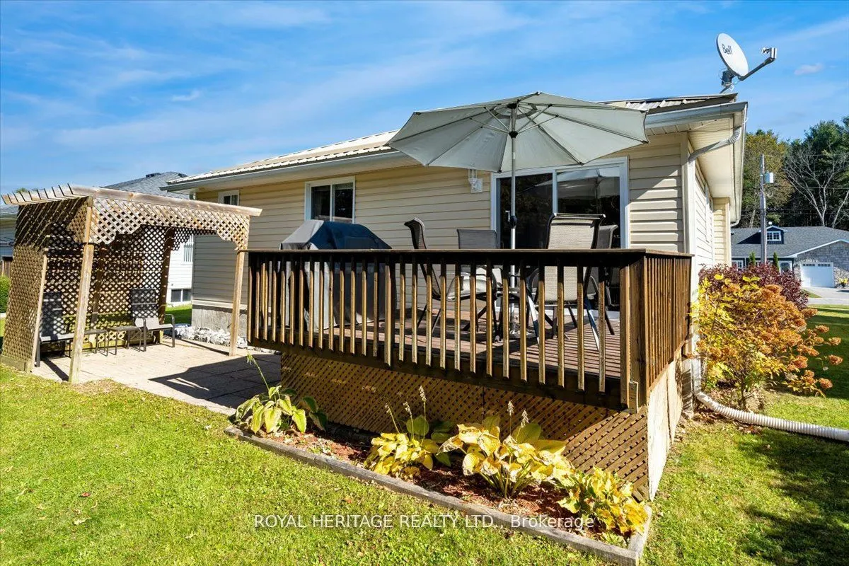 27 South Maloney Street