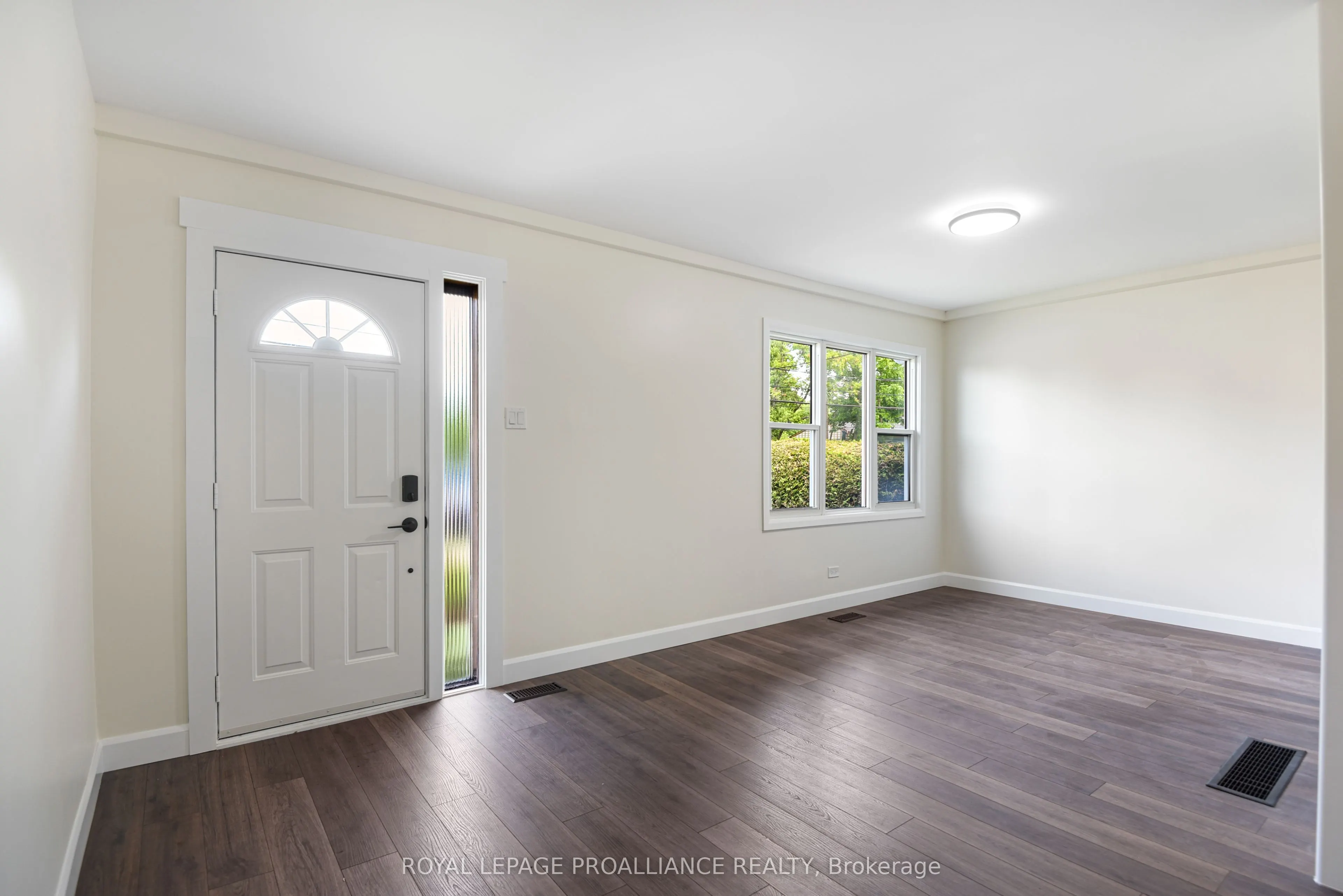 11 Broadway Avenue