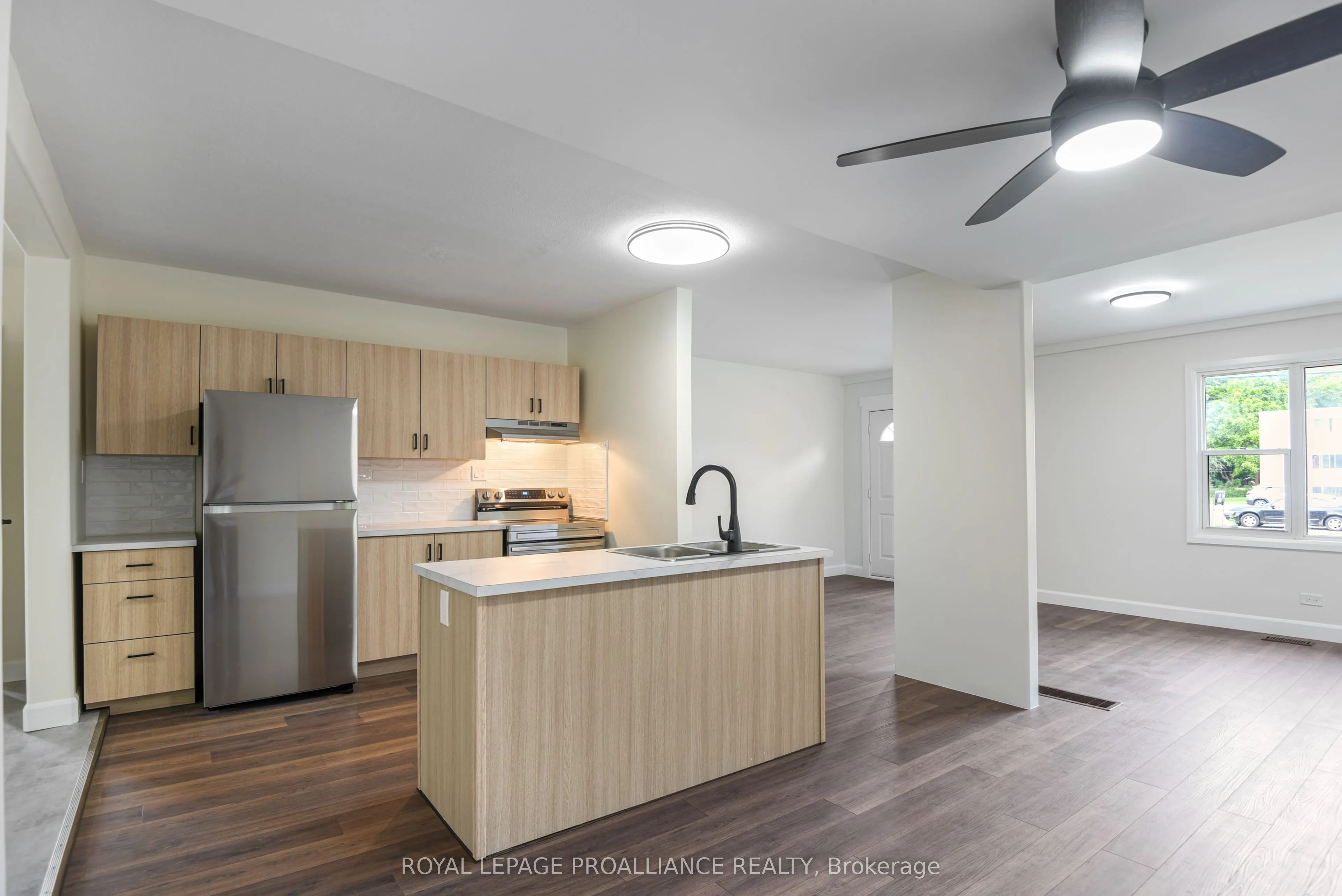 11 Broadway Avenue