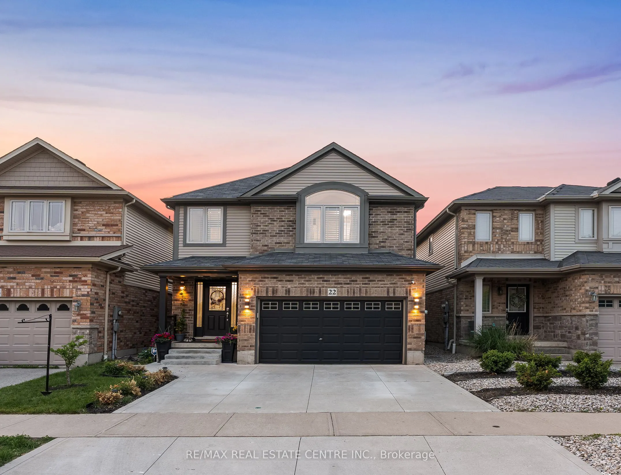 22 Creek Ridge Street