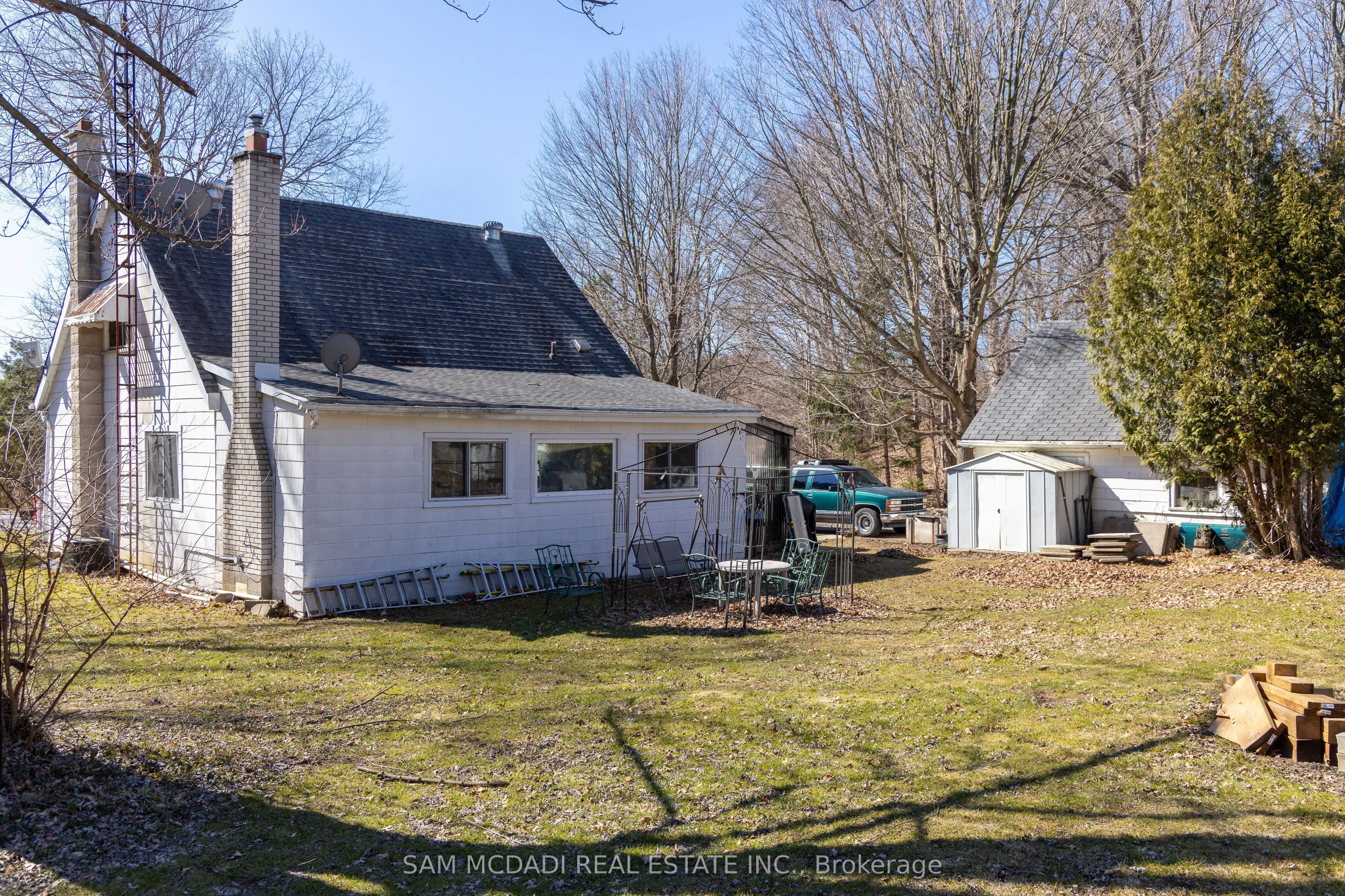 867 Jerseyville Road W