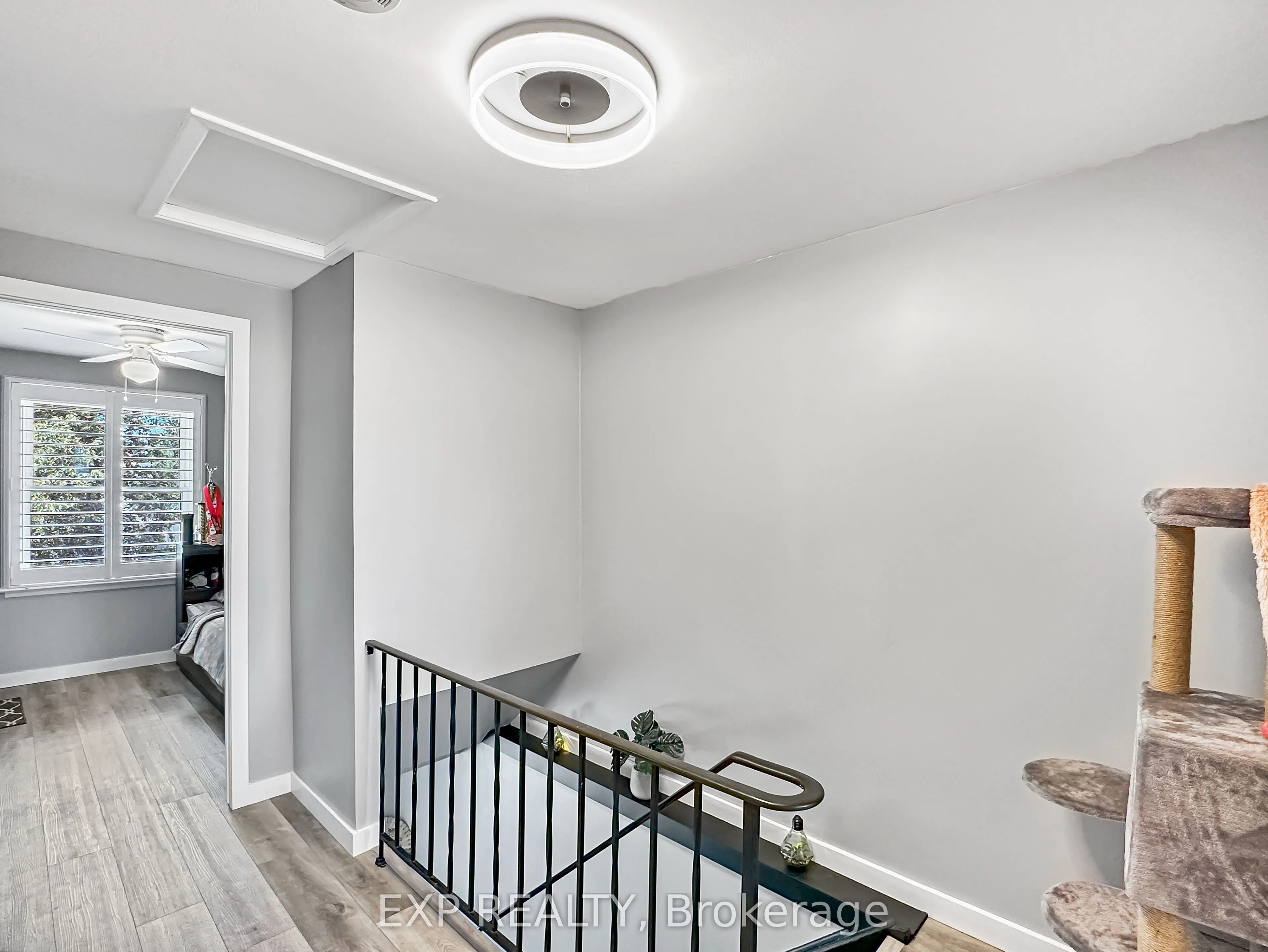 7 Acton Crescent