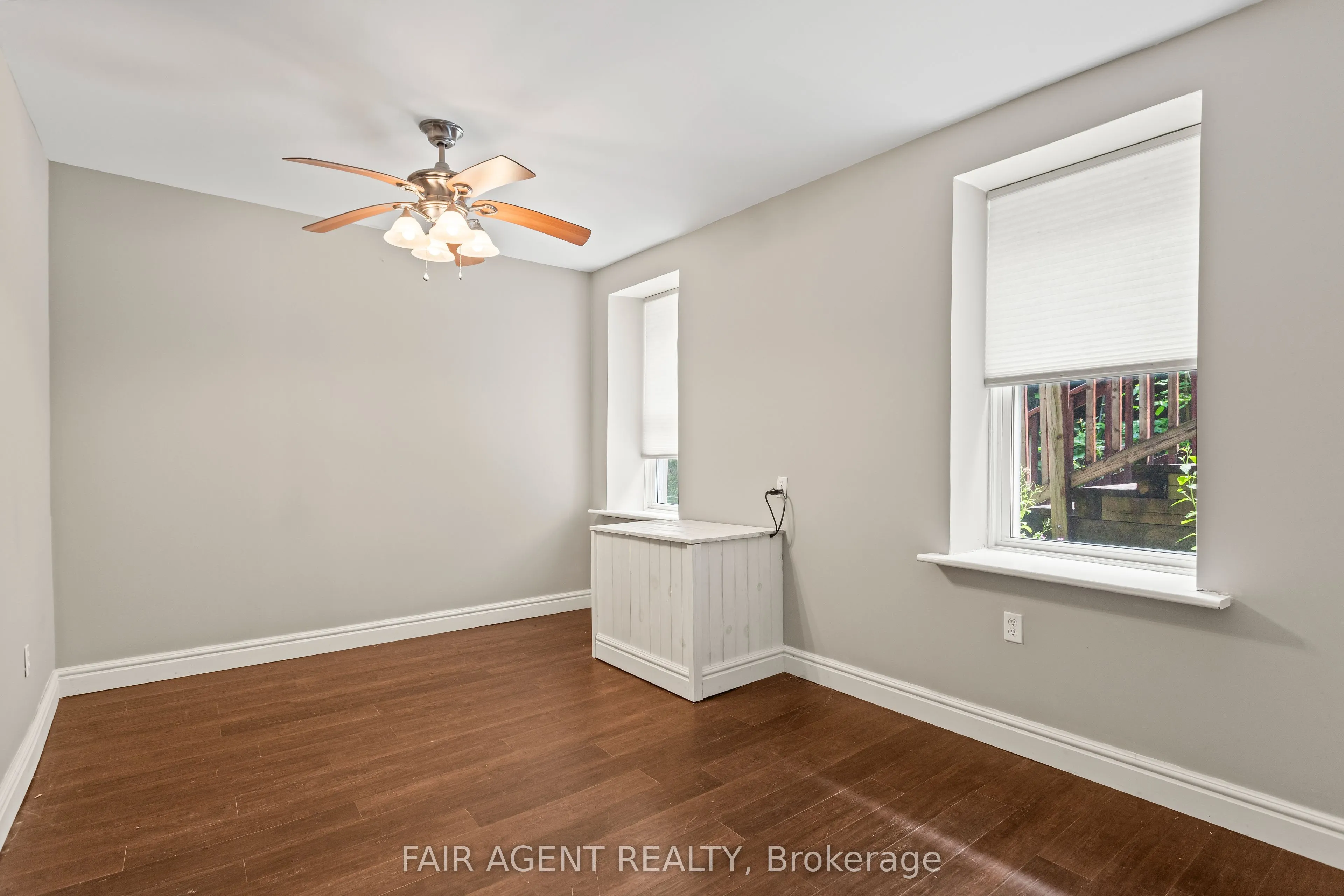 26 DALY Avenue