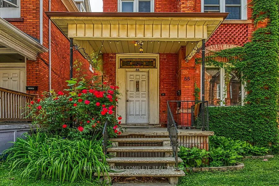 88 GRANT Avenue