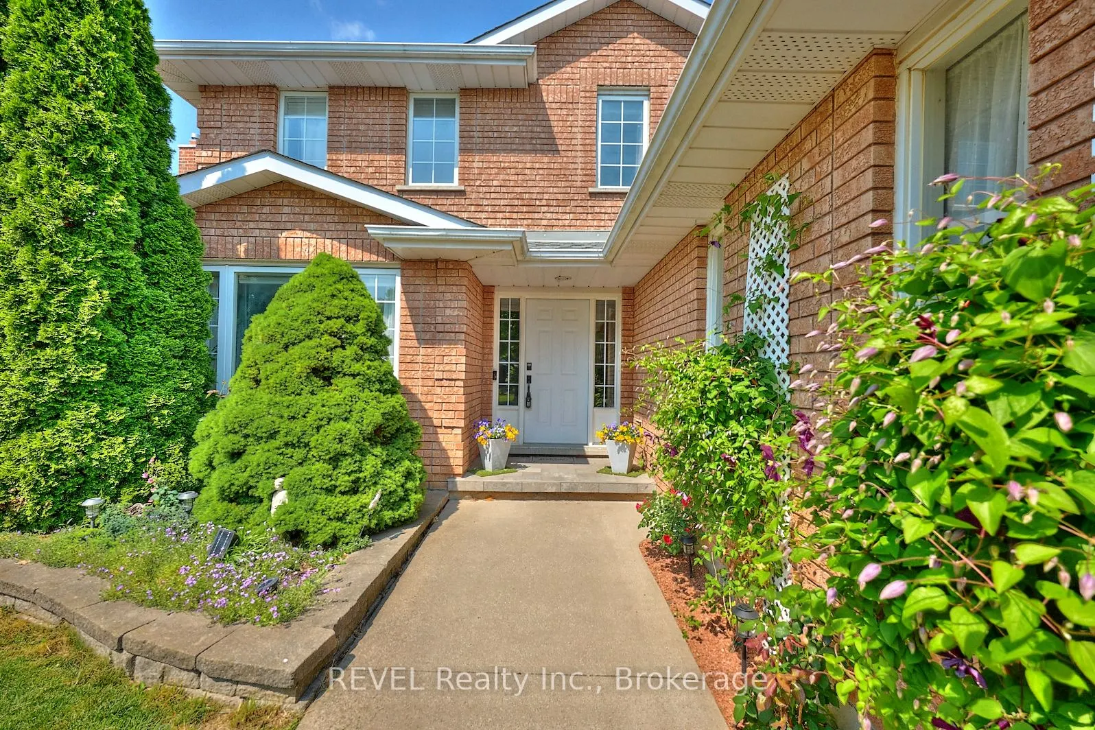8007 Oakridge Drive