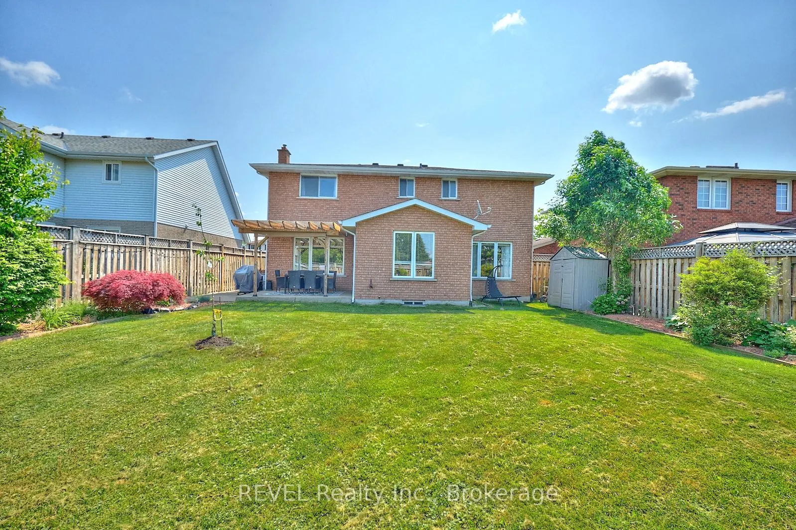 8007 Oakridge Drive