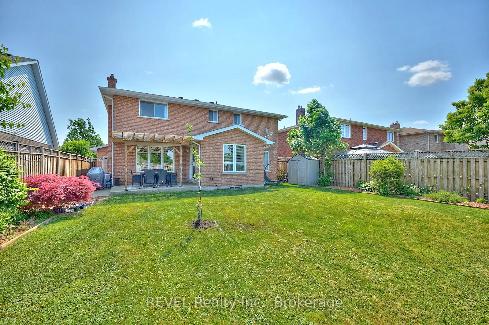 8007 Oakridge Drive