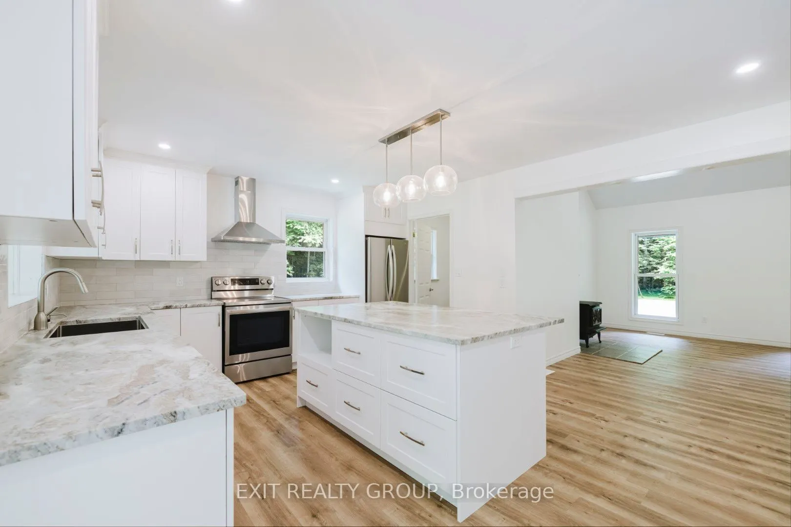 461 Douglas Road