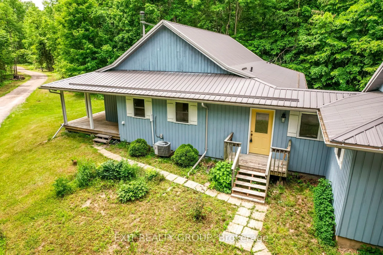 461 Douglas Road