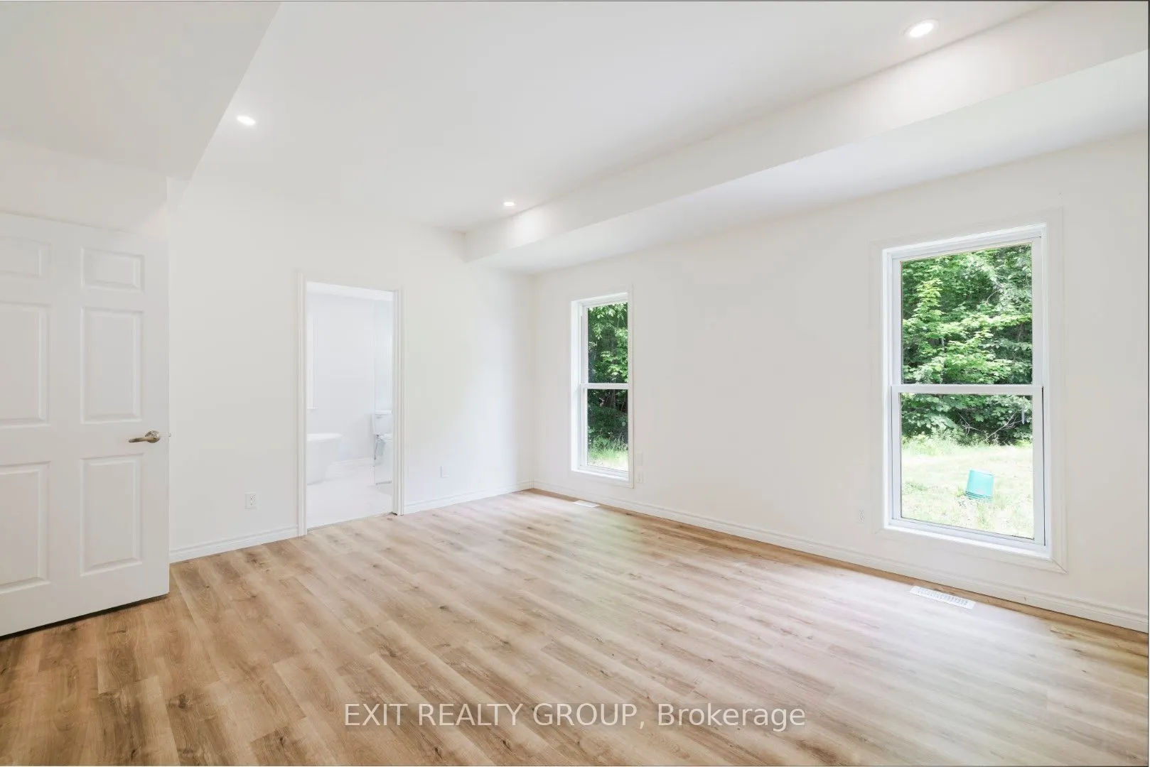461 Douglas Road