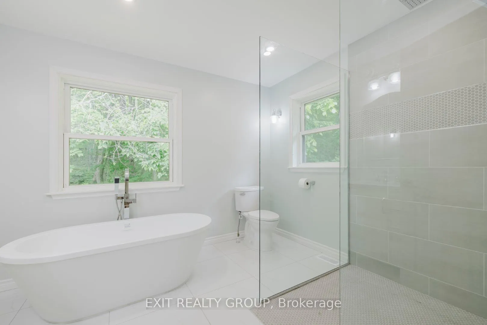 461 Douglas Road