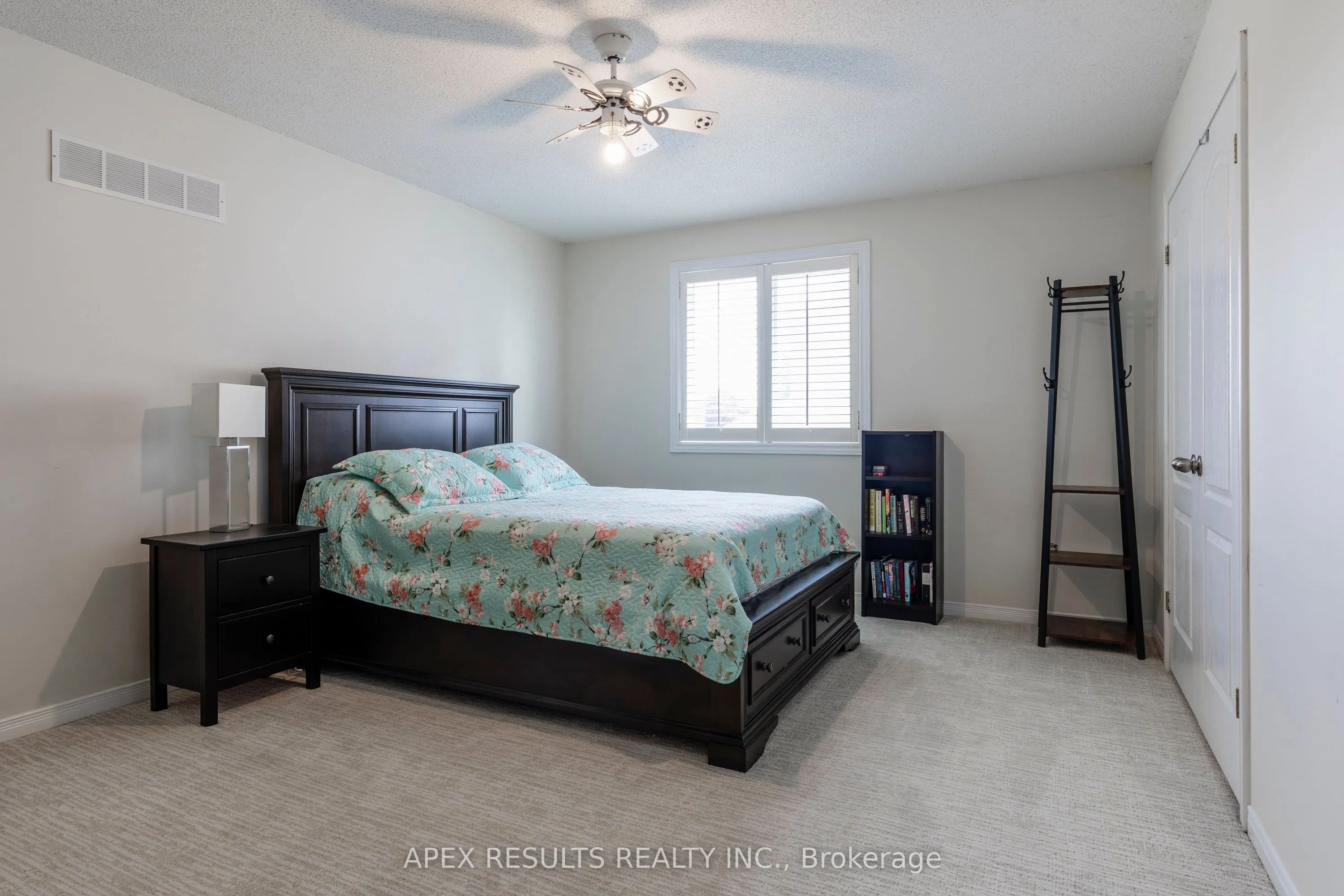 98 STONEHENGE Drive