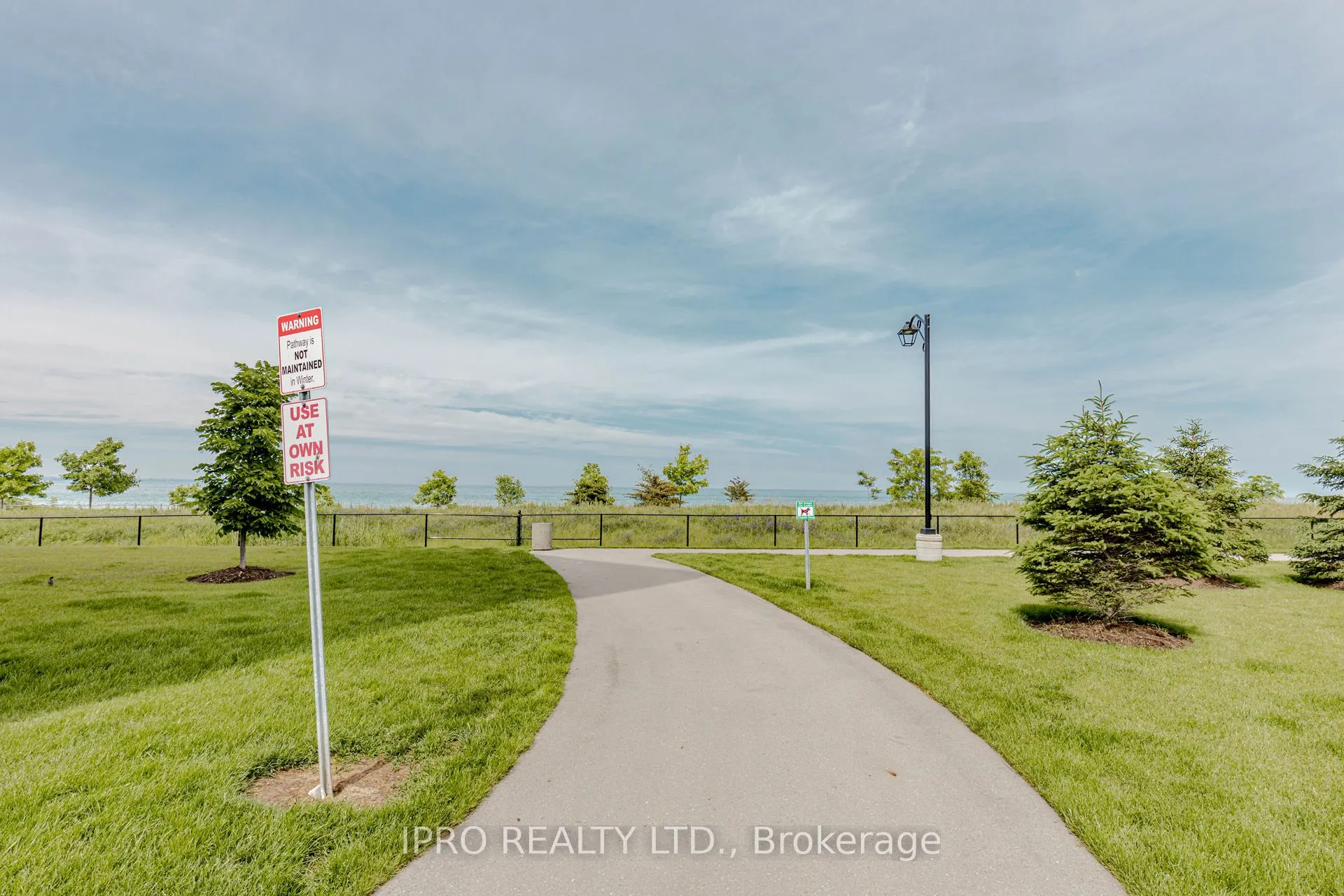 101 Shoreview Place, #326