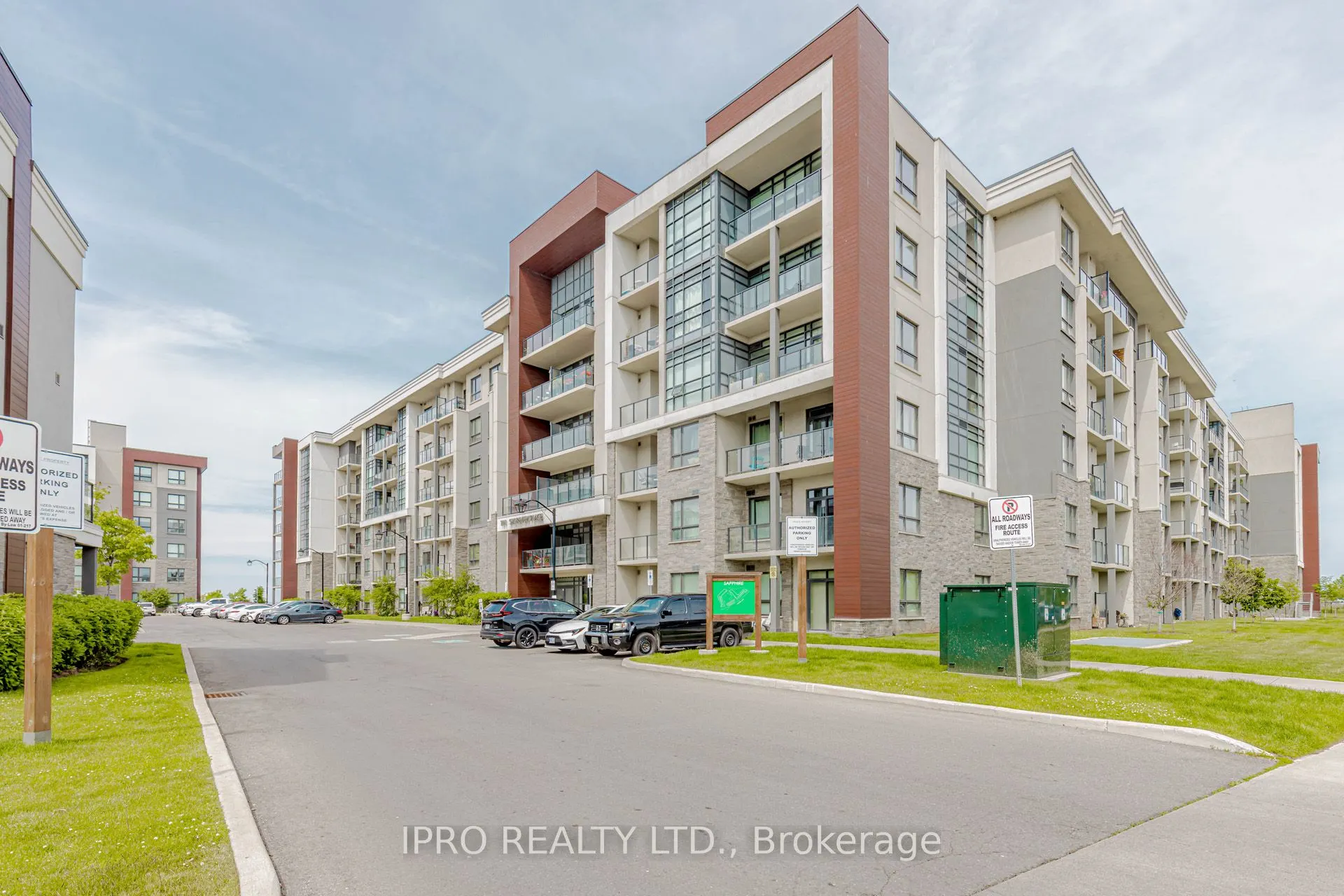 101 Shoreview Place, #326